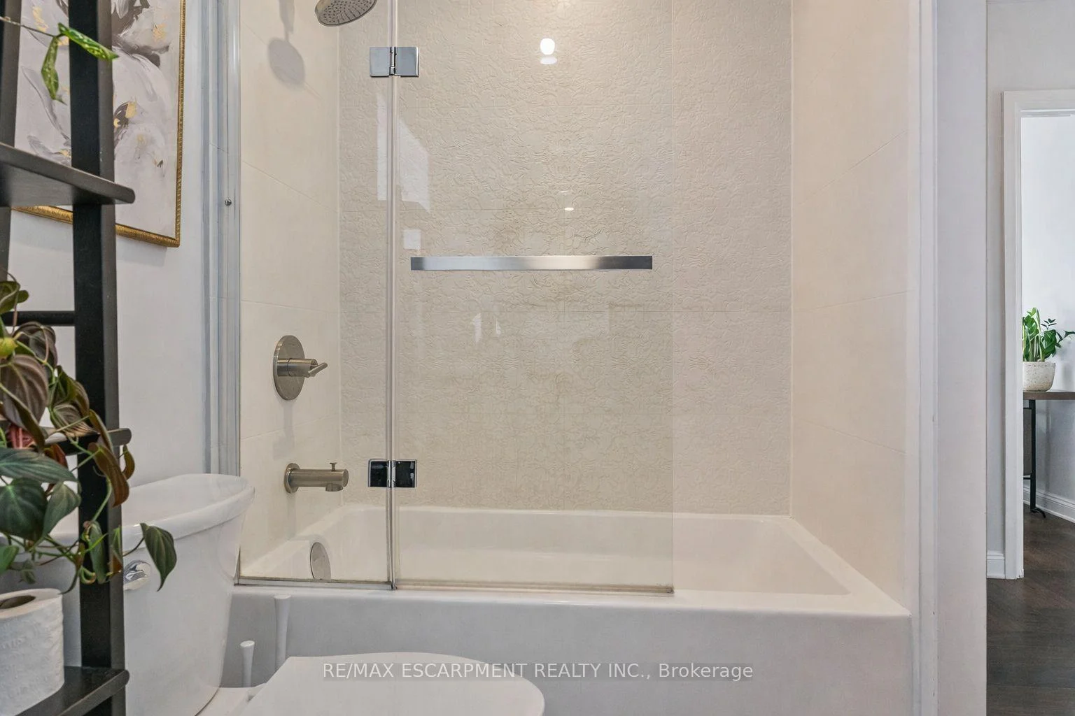 Photo 46 of Unit 5, 469 Claridge Road, Burlington, Roseland — HOMEH