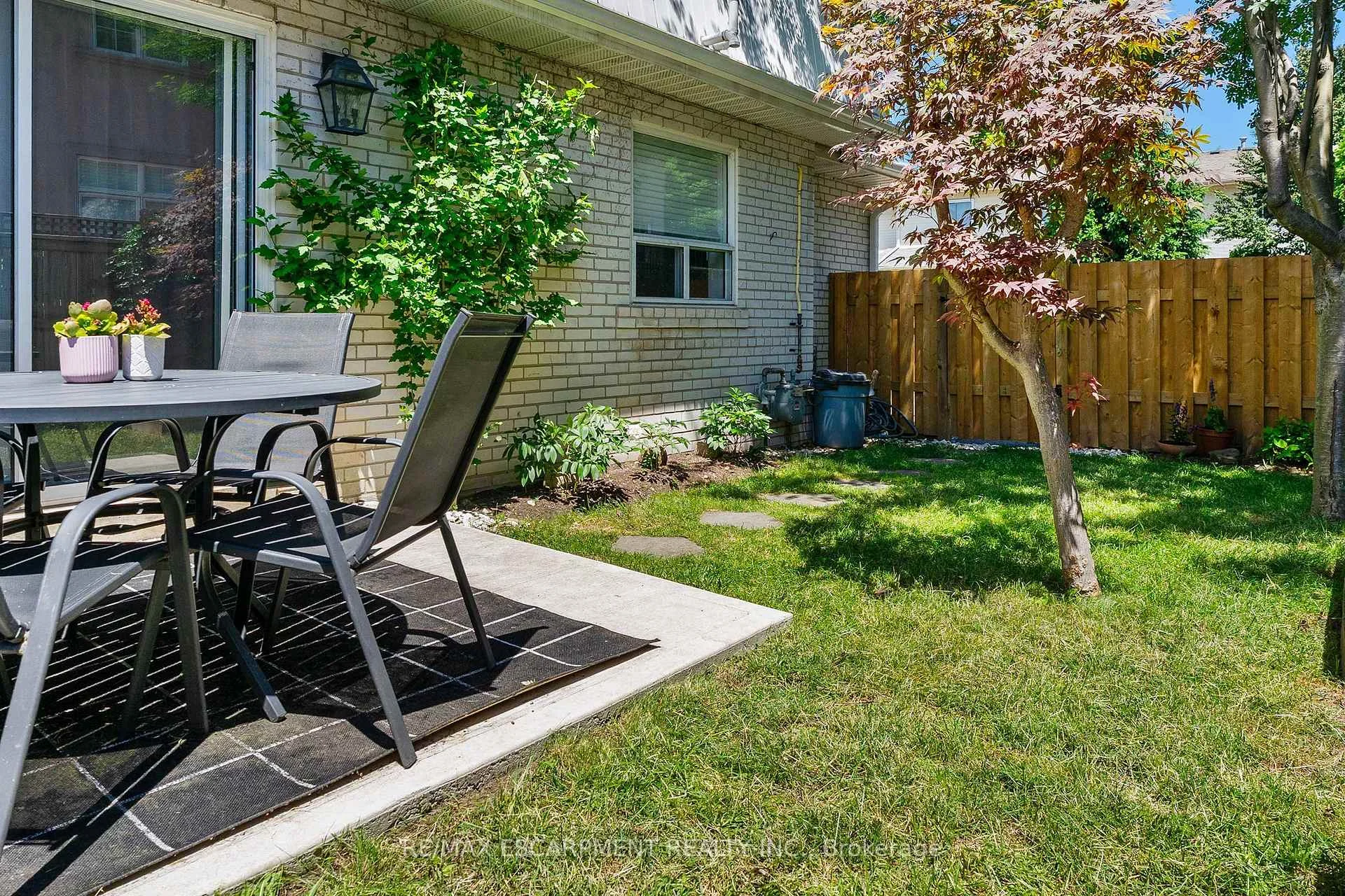 Photo 52 of Unit 5, 469 Claridge Road, Burlington, Roseland — HOMEH