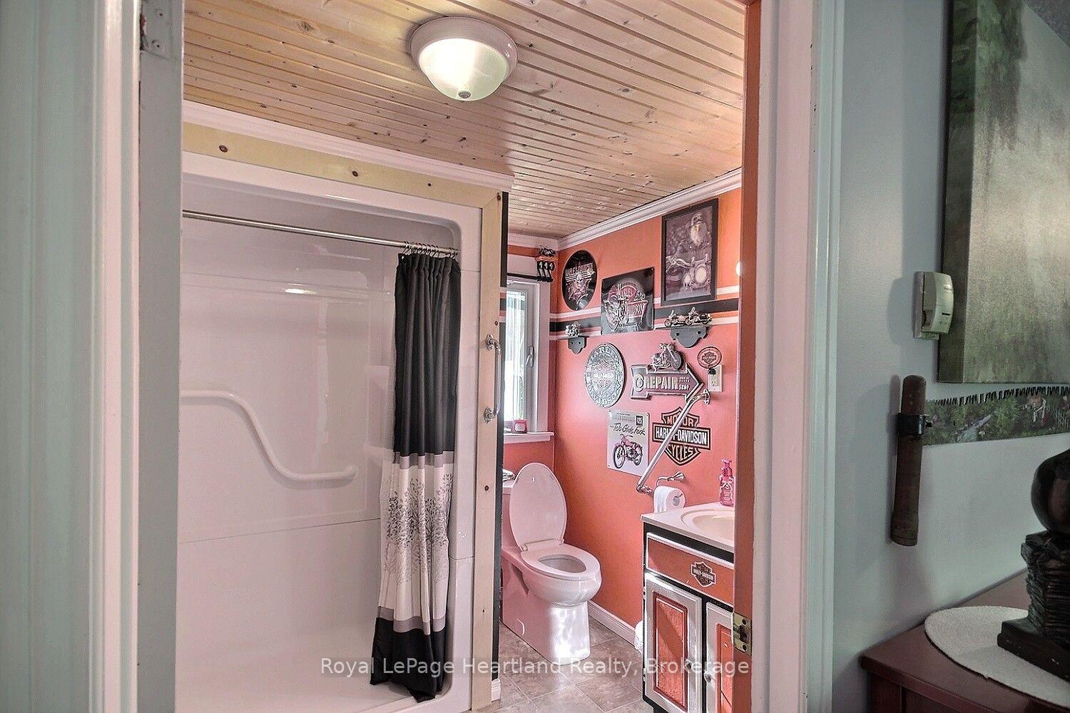 Photo 13 of 32 Rattenbury Street W, Central Huron, Clinton — HOMEH