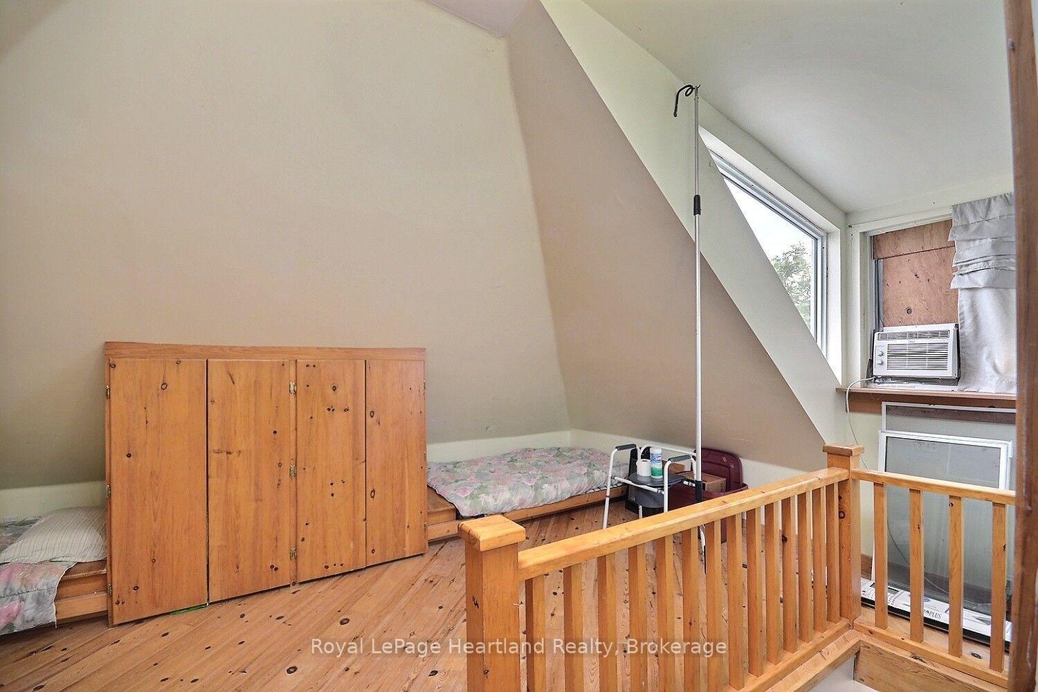 Photo 18 of 32 Rattenbury Street W, Central Huron, Clinton — HOMEH