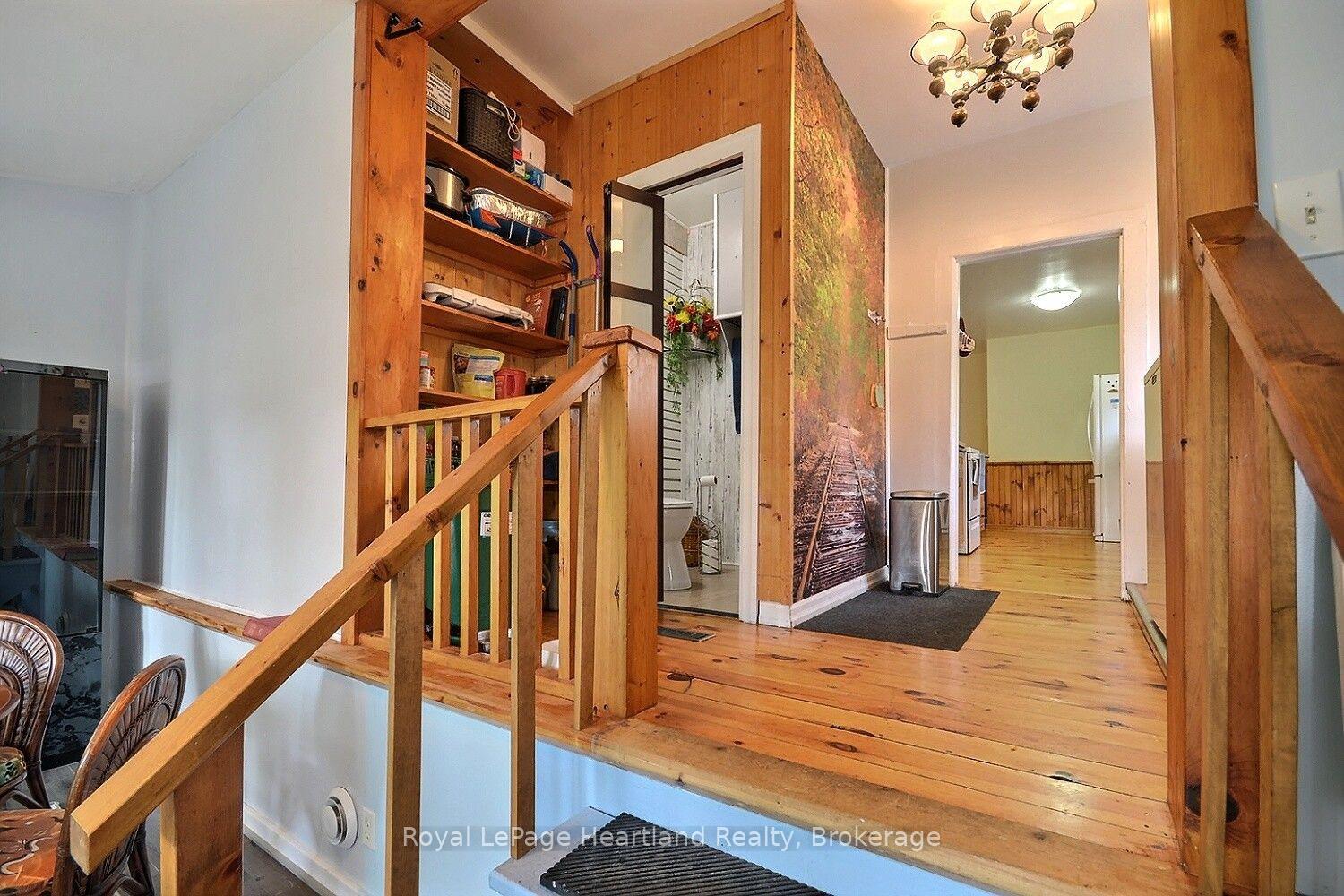 Photo 24 of 32 Rattenbury Street W, Central Huron, Clinton — HOMEH