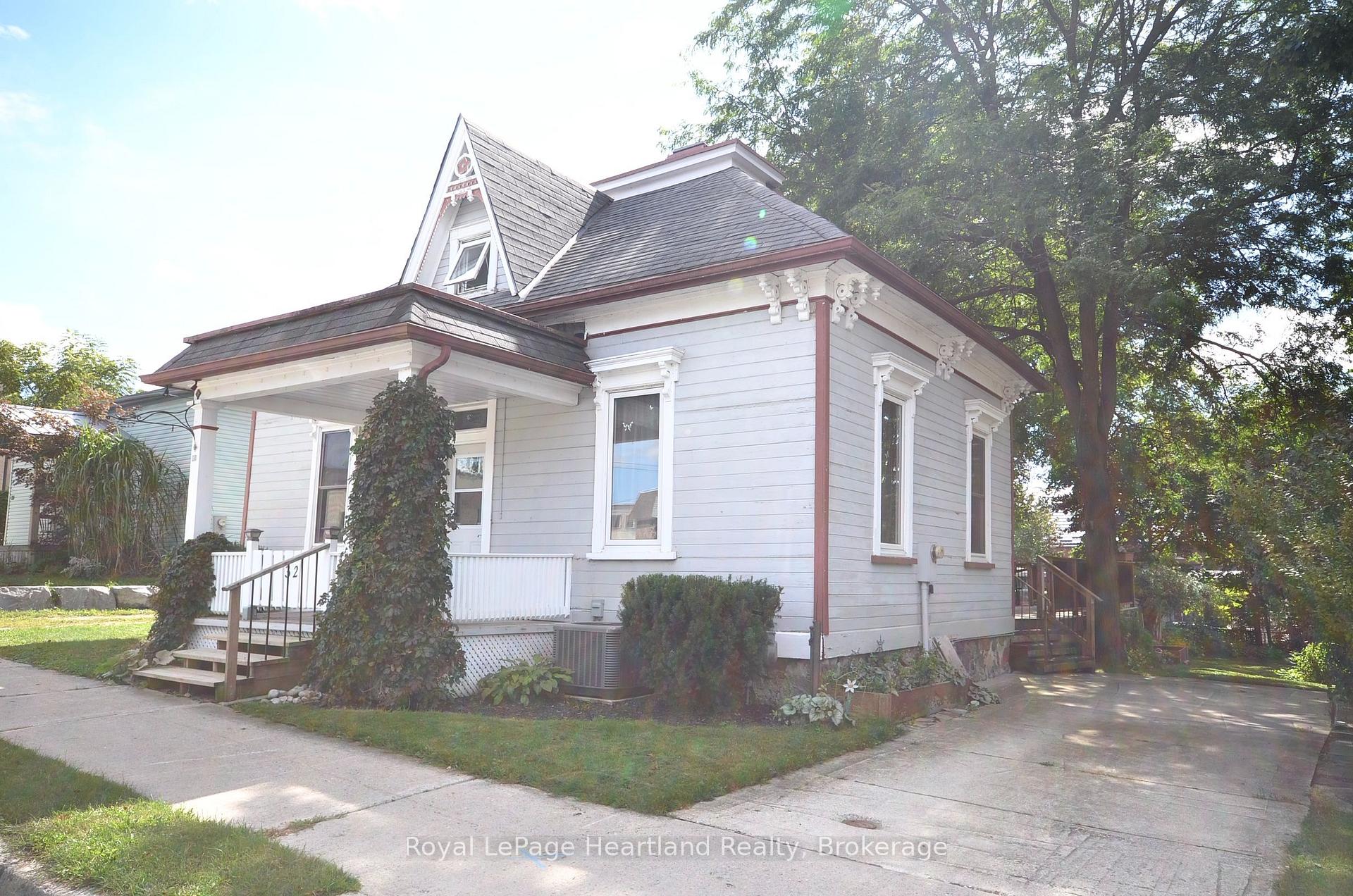 Photo 41 of 32 Rattenbury Street W, Central Huron, Clinton — HOMEH