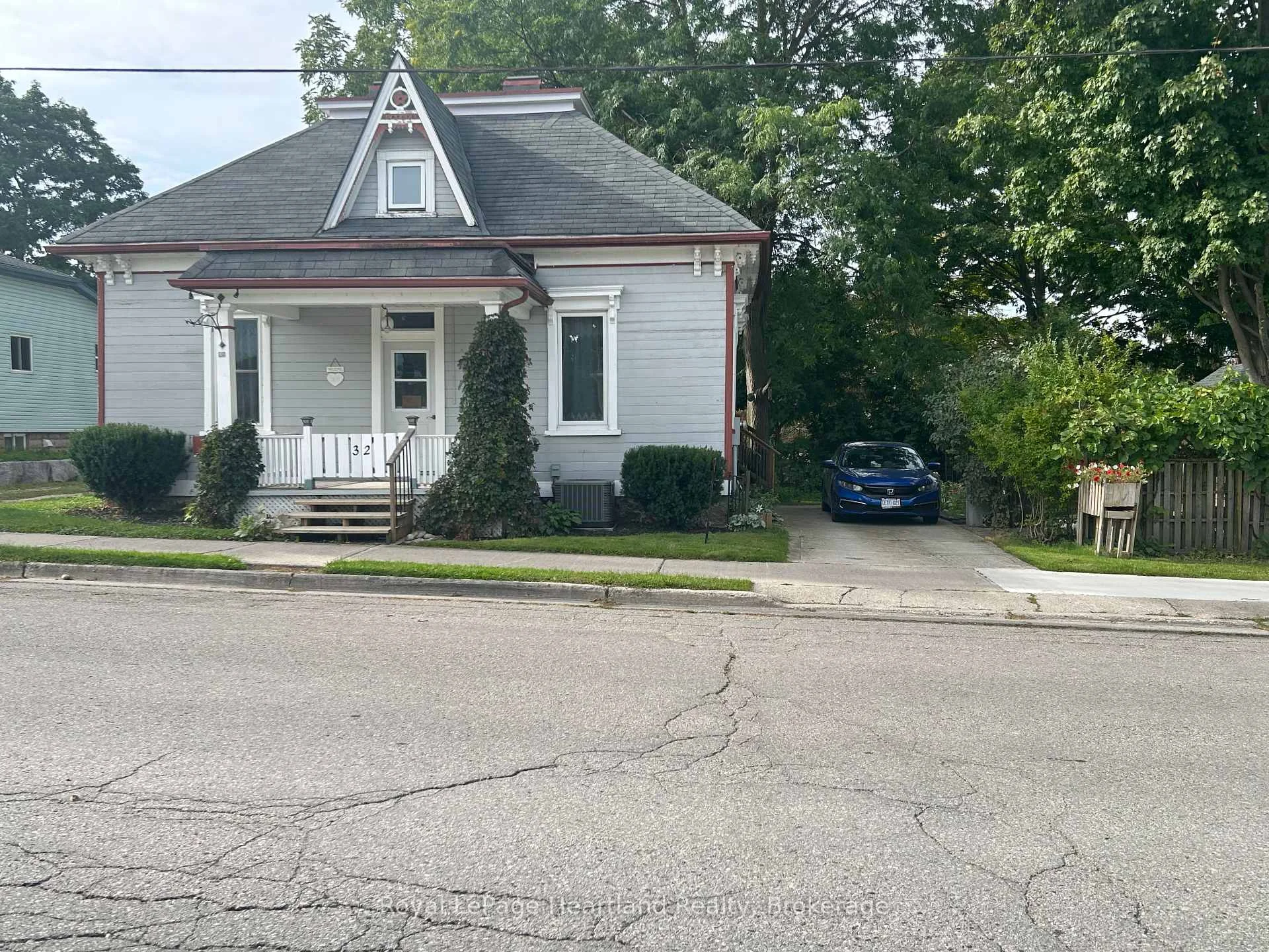 Photo 44 of 32 Rattenbury Street W, Central Huron, Clinton — HOMEH