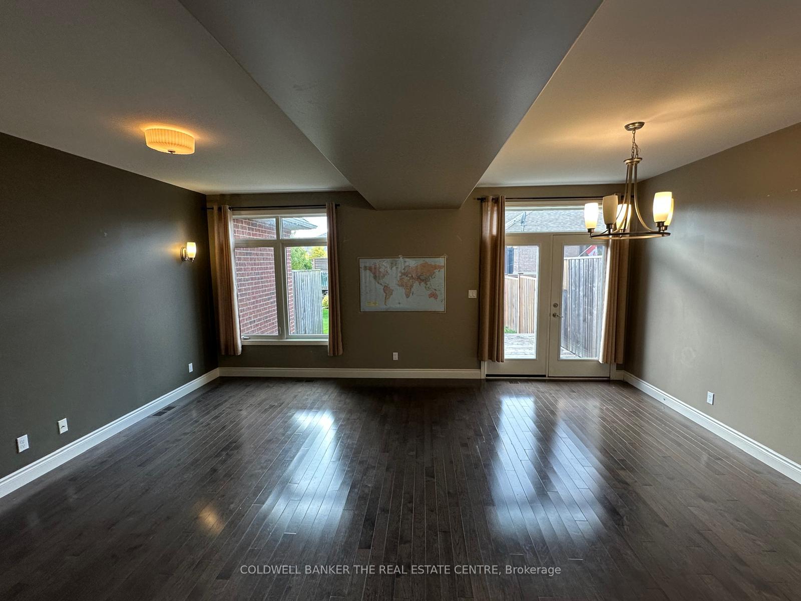 Photo 2 of 48 Hanover Court, Belleville, Thurlow Ward — HOMEH