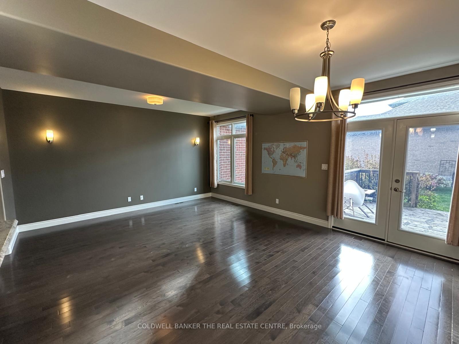 Photo 3 of 48 Hanover Court, Belleville, Thurlow Ward — HOMEH