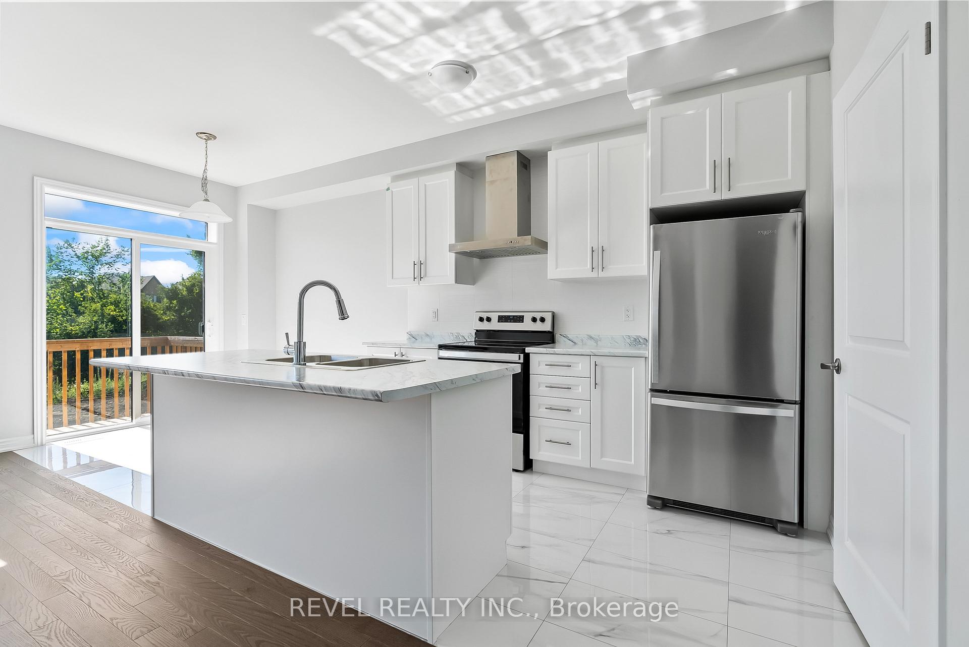 Photo 7 of 14 Paradise Way, Whitby, Rolling Acres — HOMEH