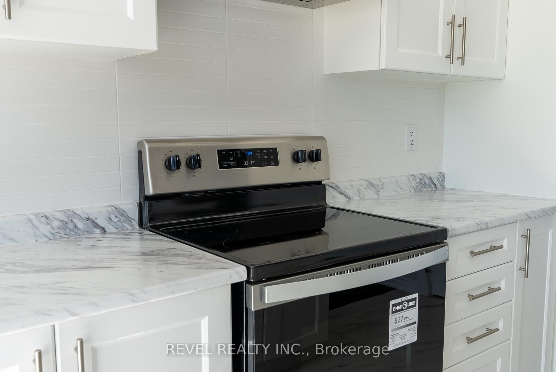 Photo 14 of 14 Paradise Way, Whitby, Rolling Acres — HOMEH
