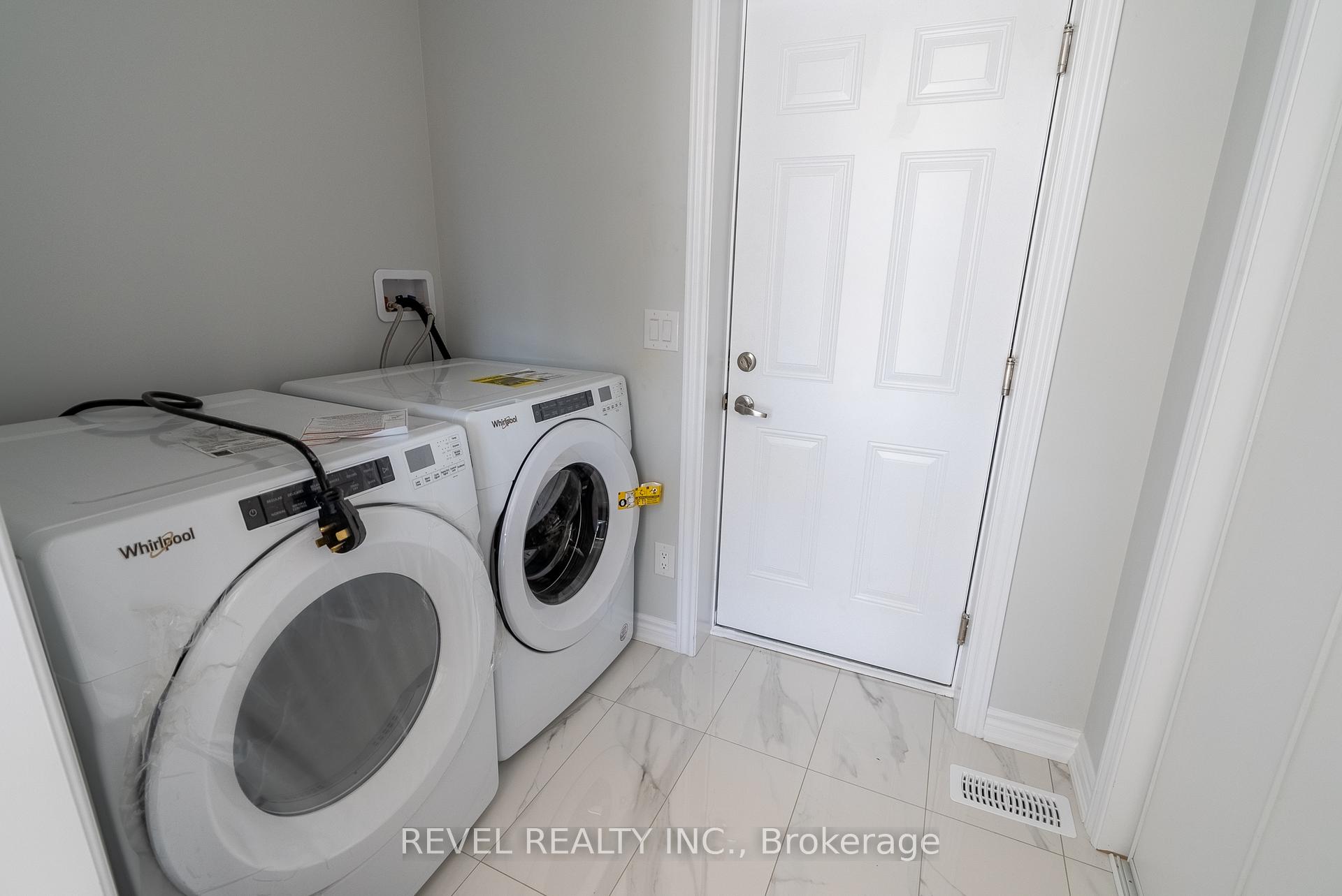 Photo 16 of 14 Paradise Way, Whitby, Rolling Acres — HOMEH