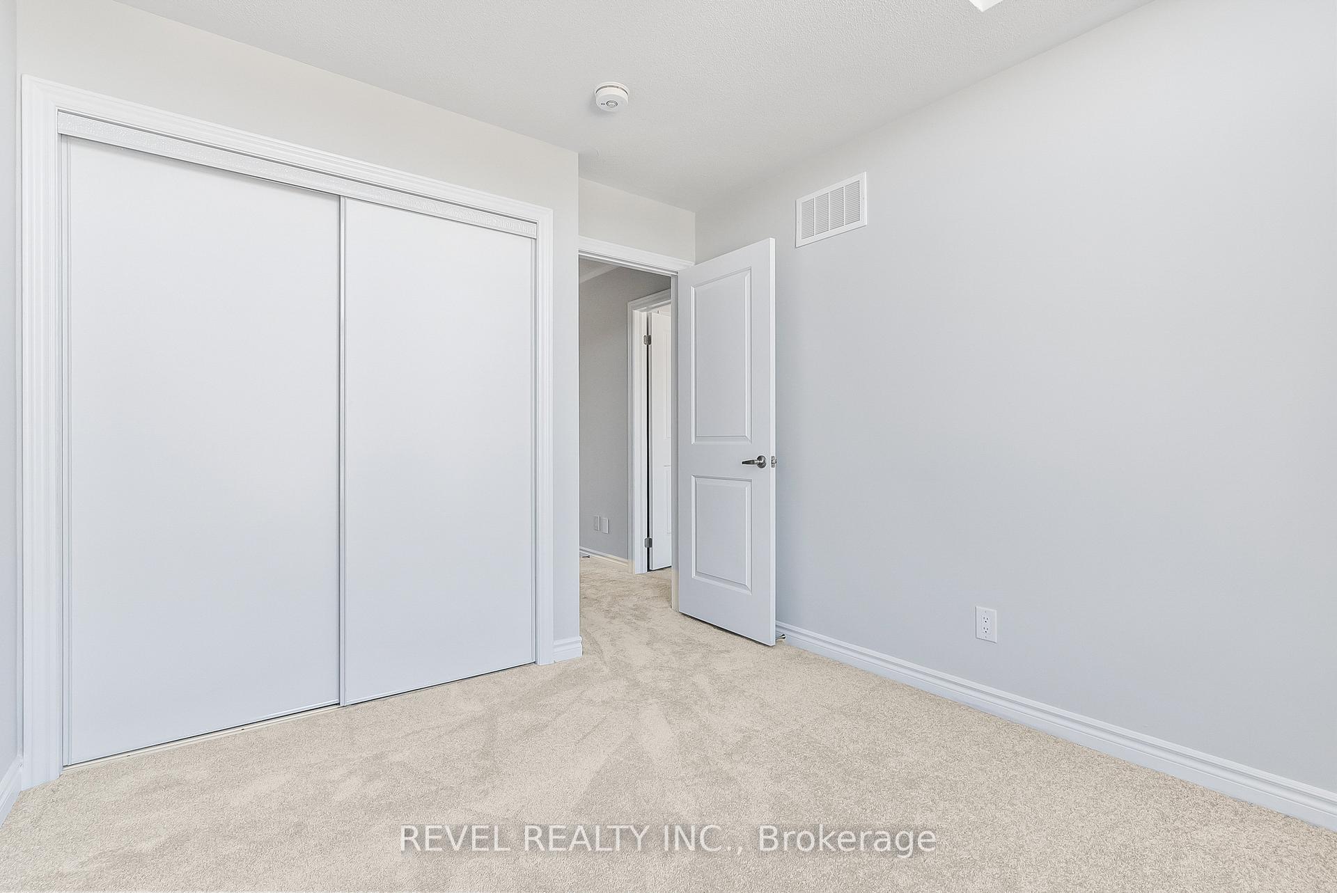 Photo 20 of 14 Paradise Way, Whitby, Rolling Acres — HOMEH