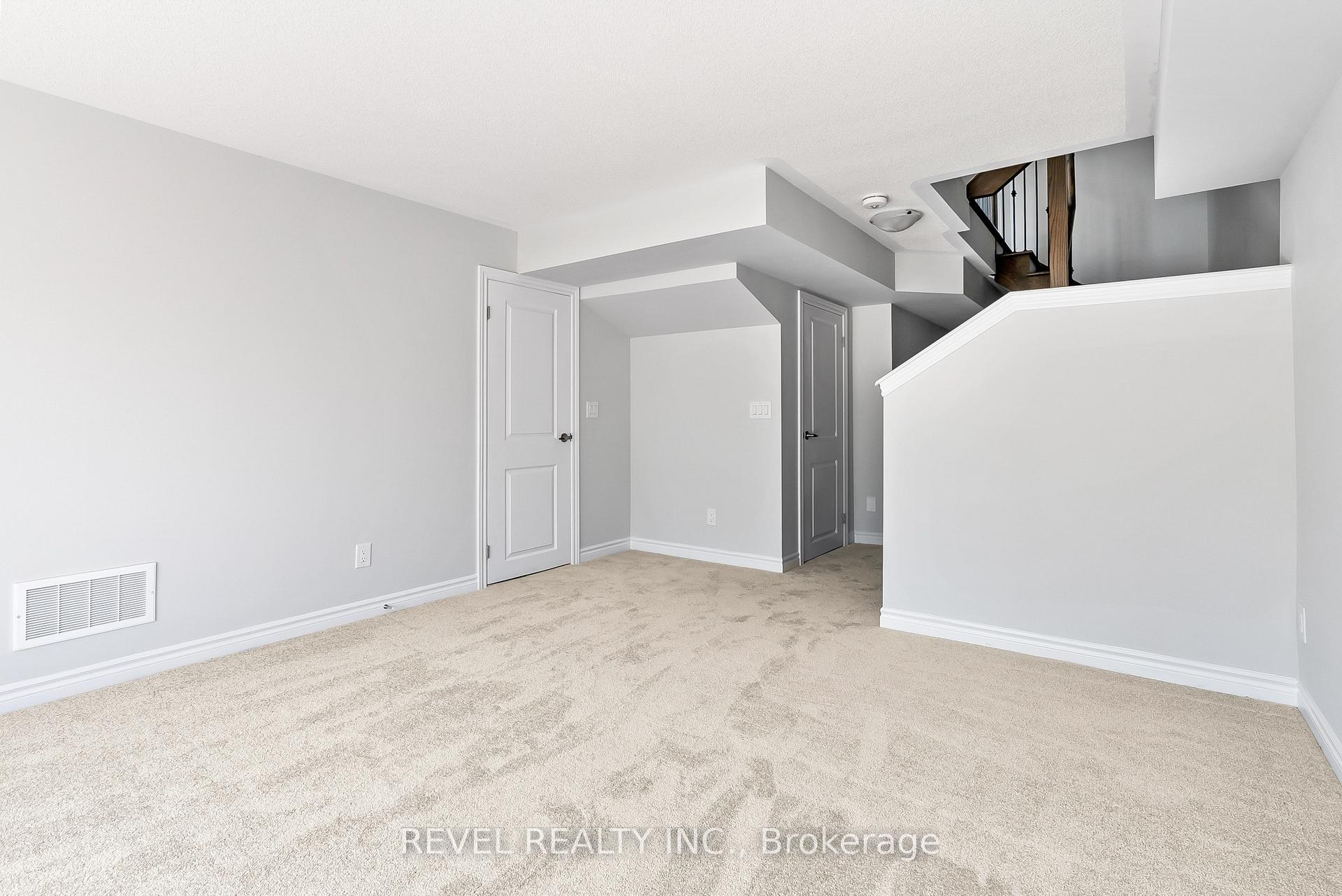 Photo 38 of 14 Paradise Way, Whitby, Rolling Acres — HOMEH
