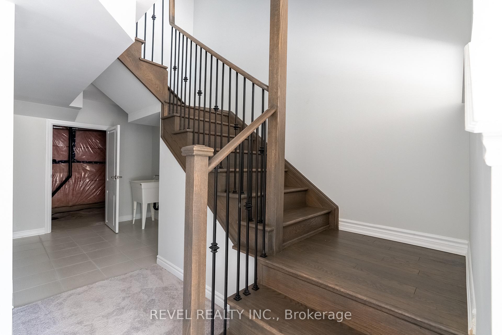 Photo 40 of 14 Paradise Way, Whitby, Rolling Acres — HOMEH