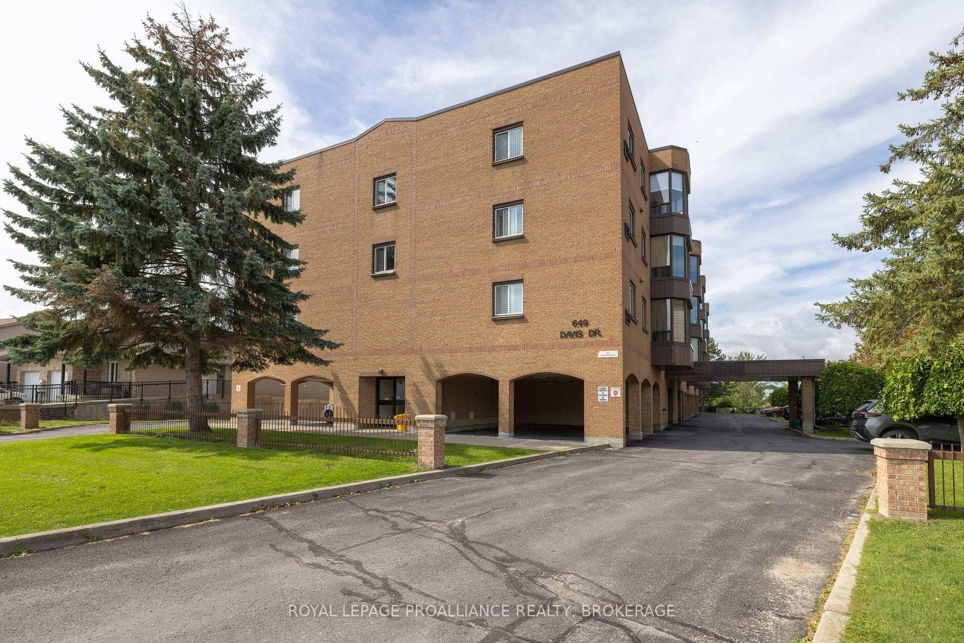 Photo of Unit 405, 649 Davis Drive
