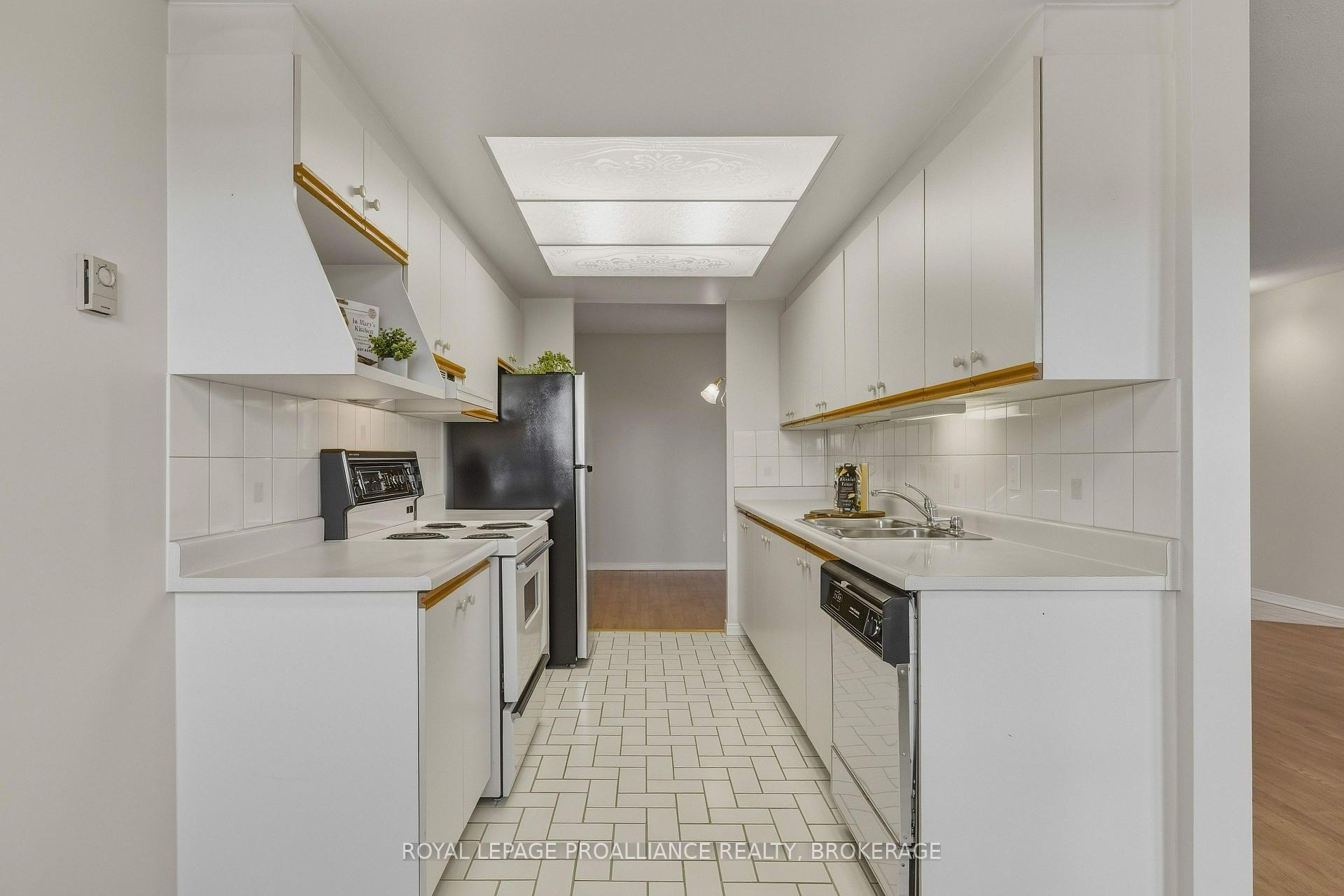Photo 16 of Unit 405, 649 Davis Drive, Kingston, East Gardiners Rd — HOMEH