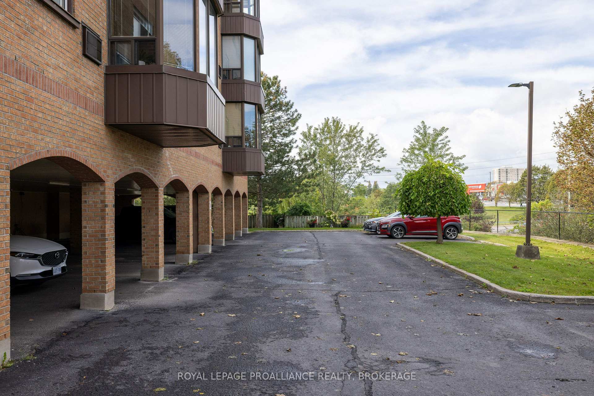 Photo 41 of Unit 405, 649 Davis Drive, Kingston, East Gardiners Rd — HOMEH