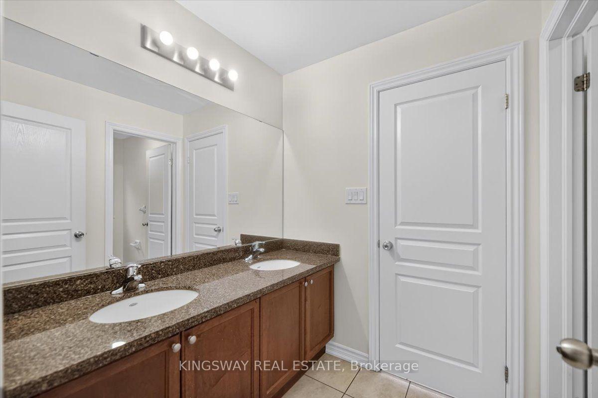 Photo 28 of 8 Monkton Circle, Brampton, Credit Valley — HOMEH