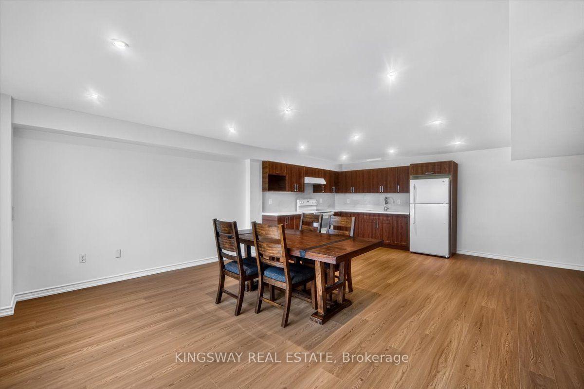 Photo 35 of 8 Monkton Circle, Brampton, Credit Valley — HOMEH