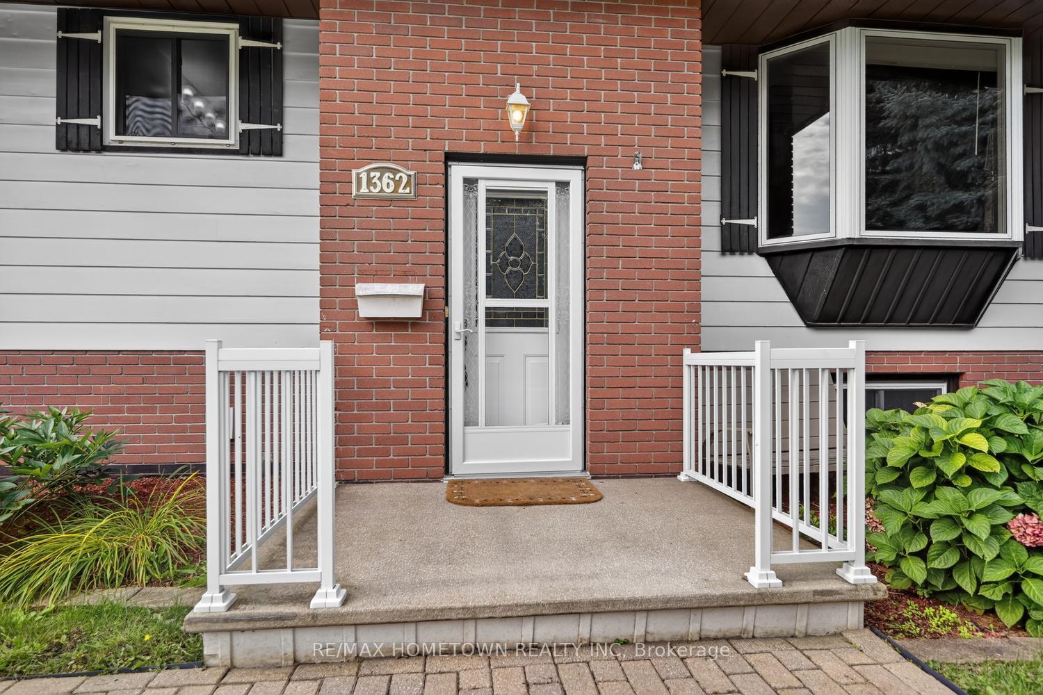 Photo 7 of 1362 Windsor Drive, Brockville, Brockville — HOMEH