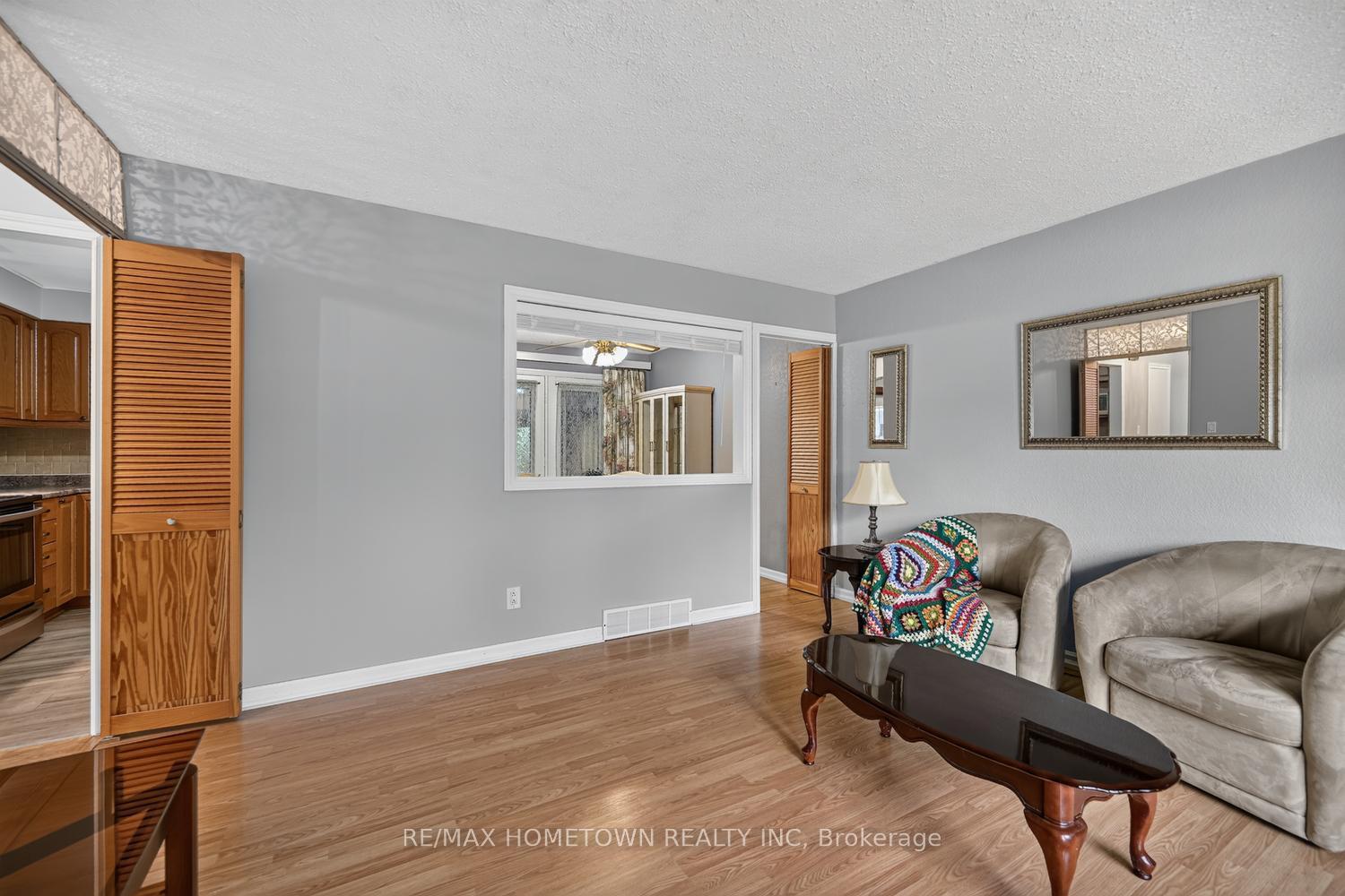 Photo 10 of 1362 Windsor Drive, Brockville, Brockville — HOMEH