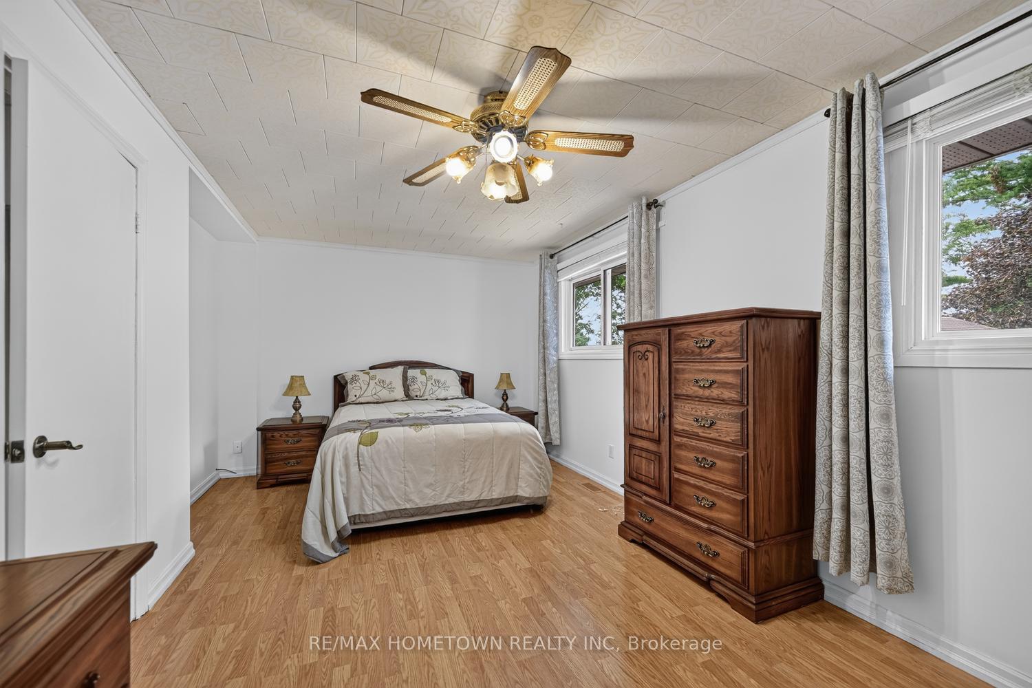 Photo 20 of 1362 Windsor Drive, Brockville, Brockville — HOMEH