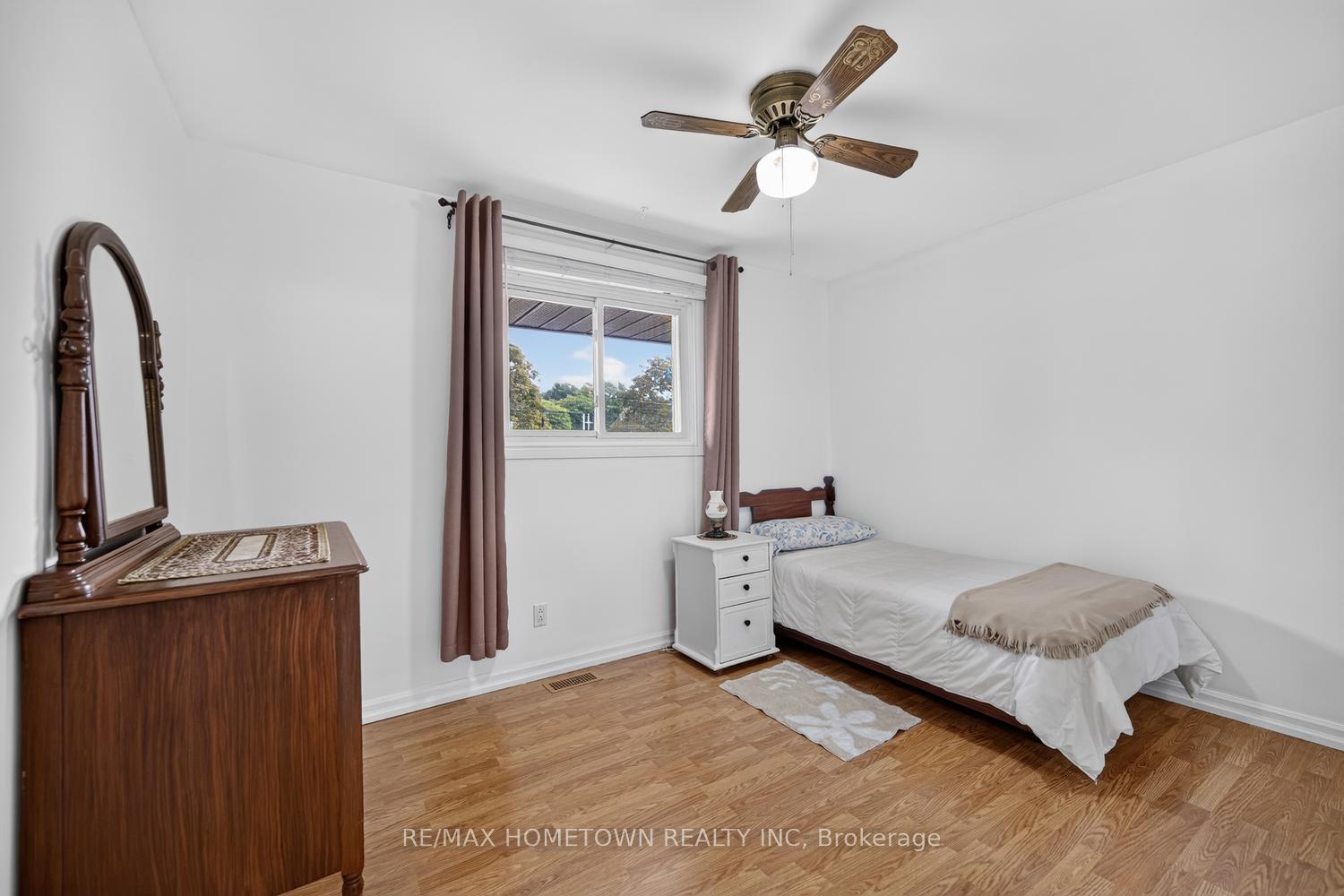 Photo 22 of 1362 Windsor Drive, Brockville, Brockville — HOMEH