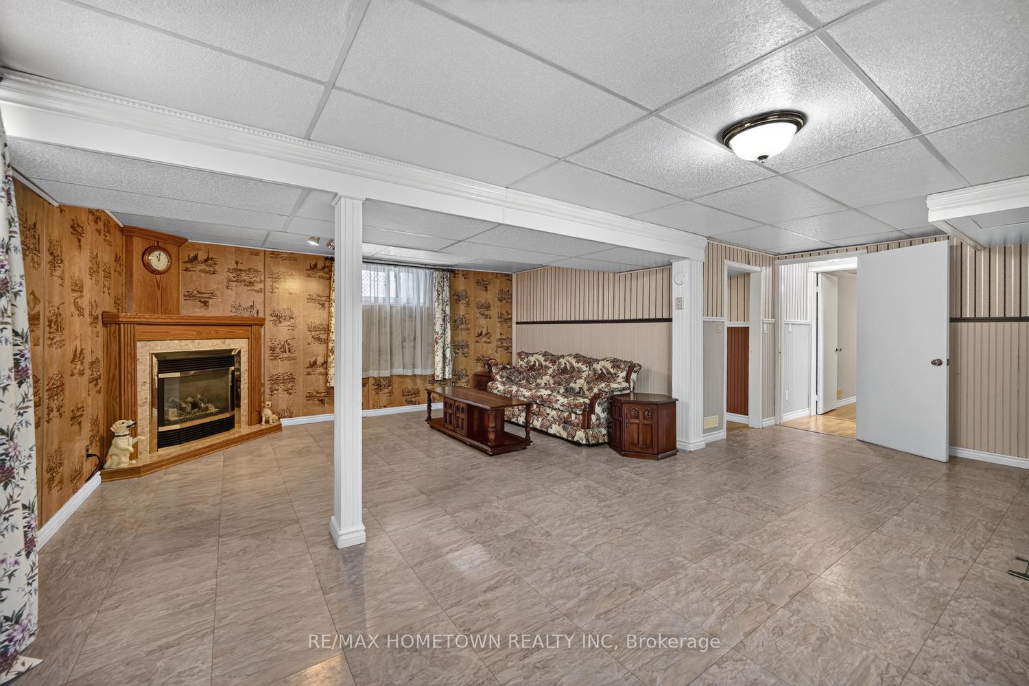 Photo 26 of 1362 Windsor Drive, Brockville, Brockville — HOMEH