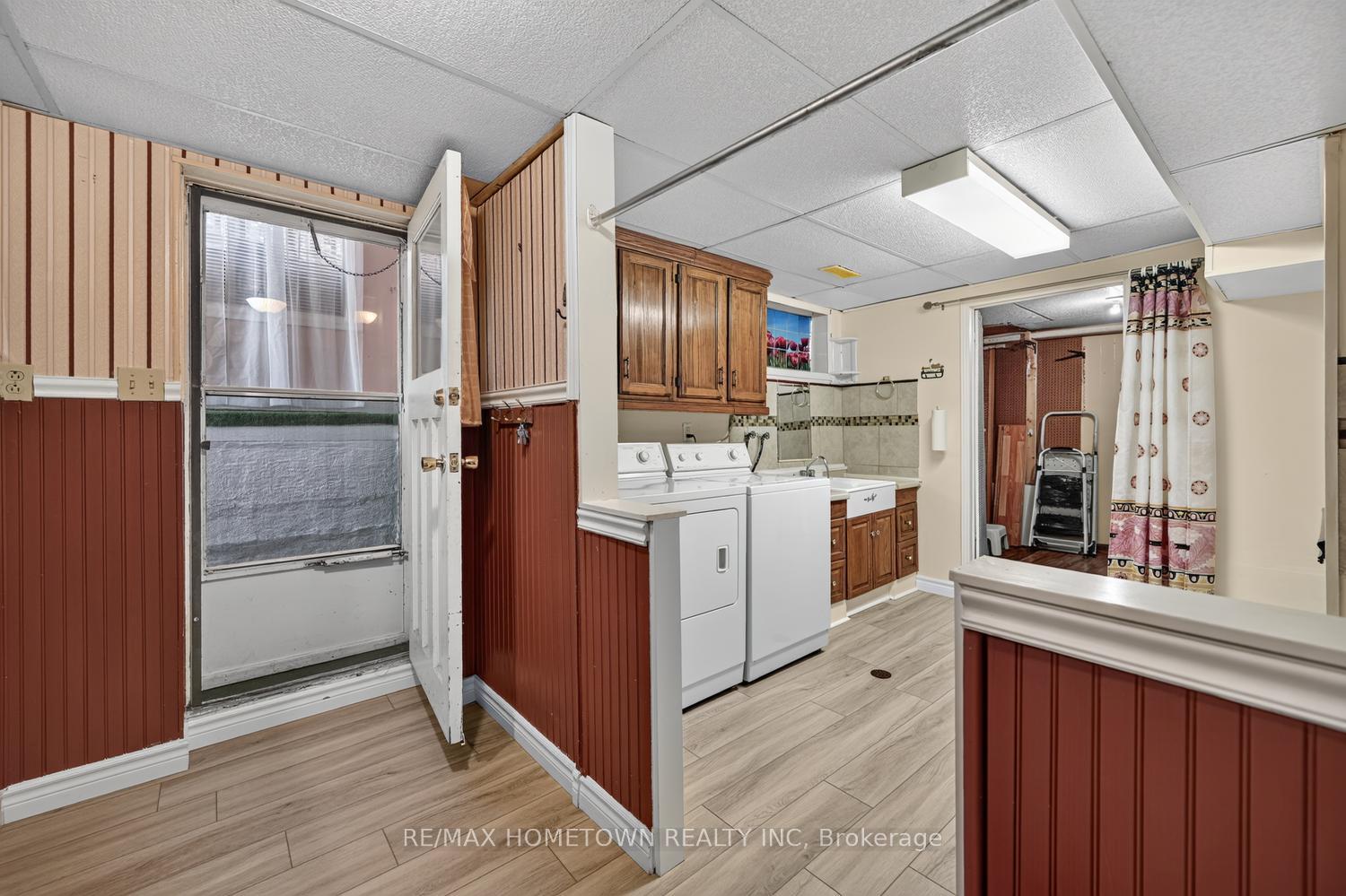 Photo 29 of 1362 Windsor Drive, Brockville, Brockville — HOMEH