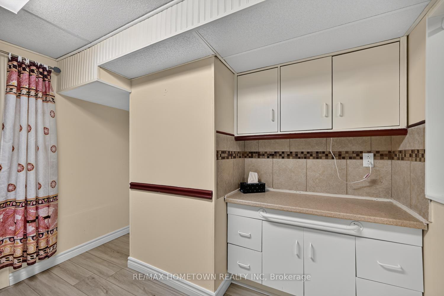 Photo 30 of 1362 Windsor Drive, Brockville, Brockville — HOMEH