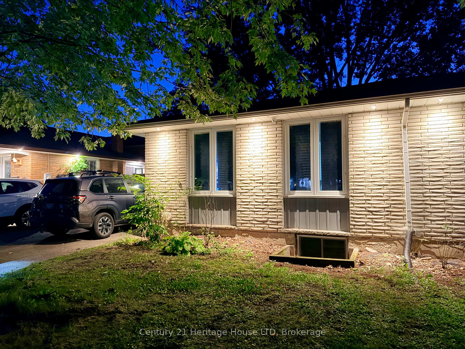 Photo 2 of 387 First Avenue, Welland, N. Welland — HOMEH