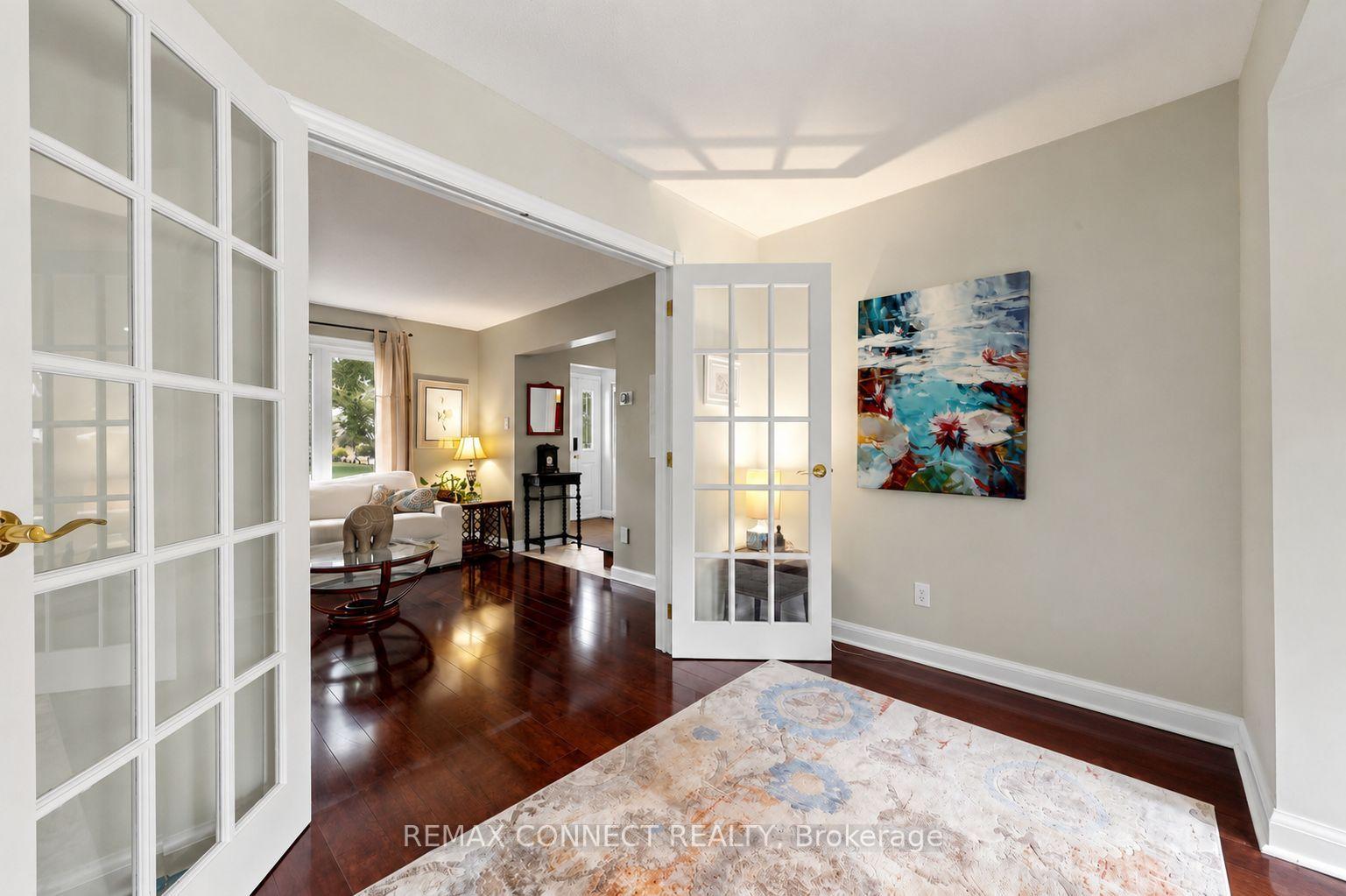 Photo 5 of 15 Satchell Boulevard, Scarborough, Centennial Scarborough — HOMEH