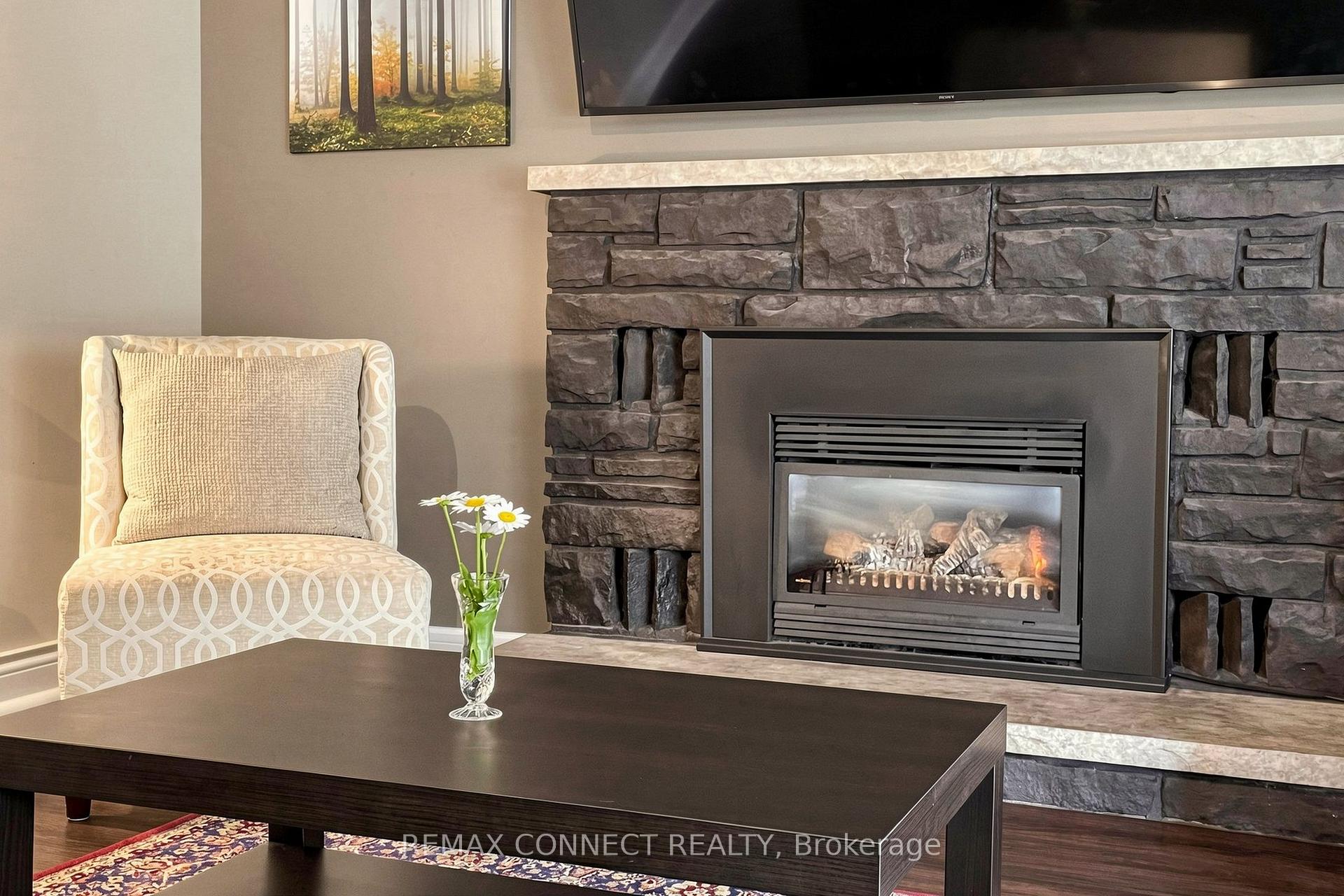Photo 9 of 15 Satchell Boulevard, Scarborough, Centennial Scarborough — HOMEH
