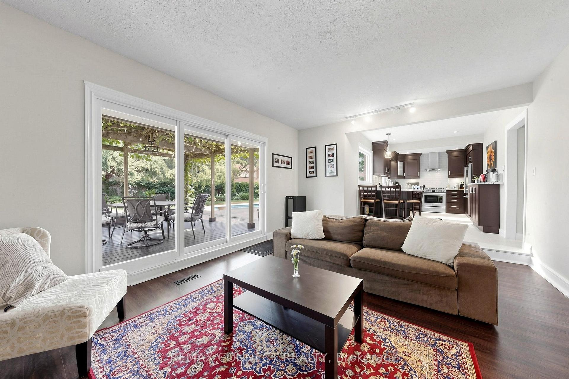 Photo 10 of 15 Satchell Boulevard, Scarborough, Centennial Scarborough — HOMEH