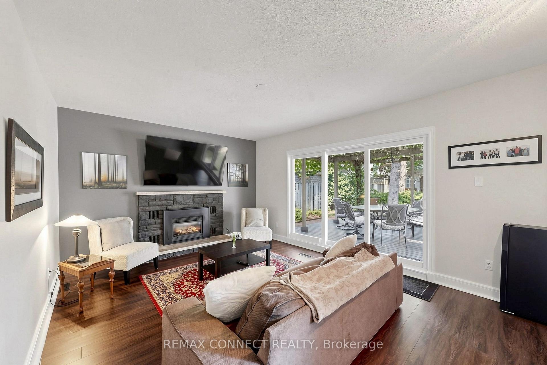 Photo 12 of 15 Satchell Boulevard, Scarborough, Centennial Scarborough — HOMEH
