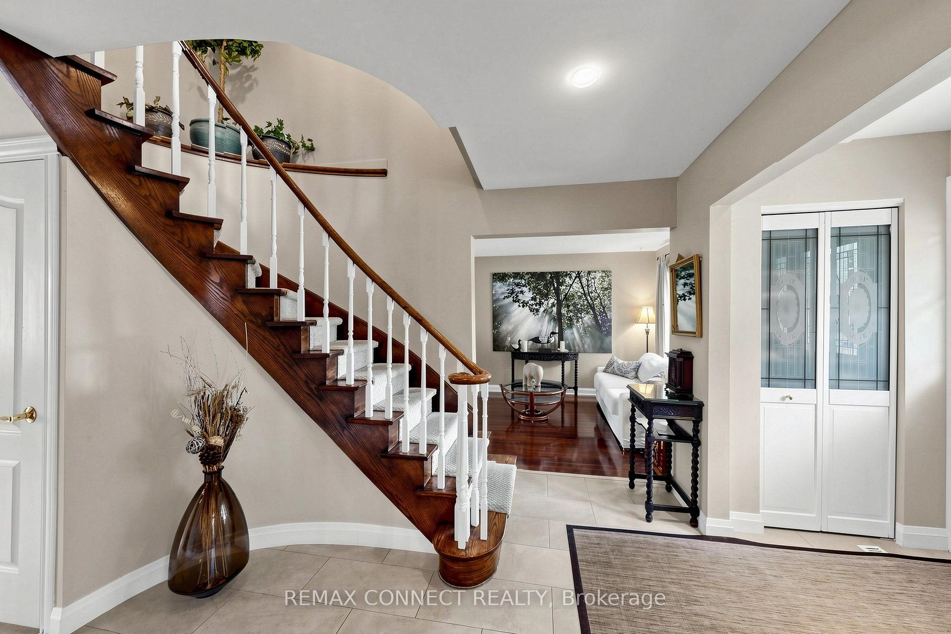 Photo 14 of 15 Satchell Boulevard, Scarborough, Centennial Scarborough — HOMEH