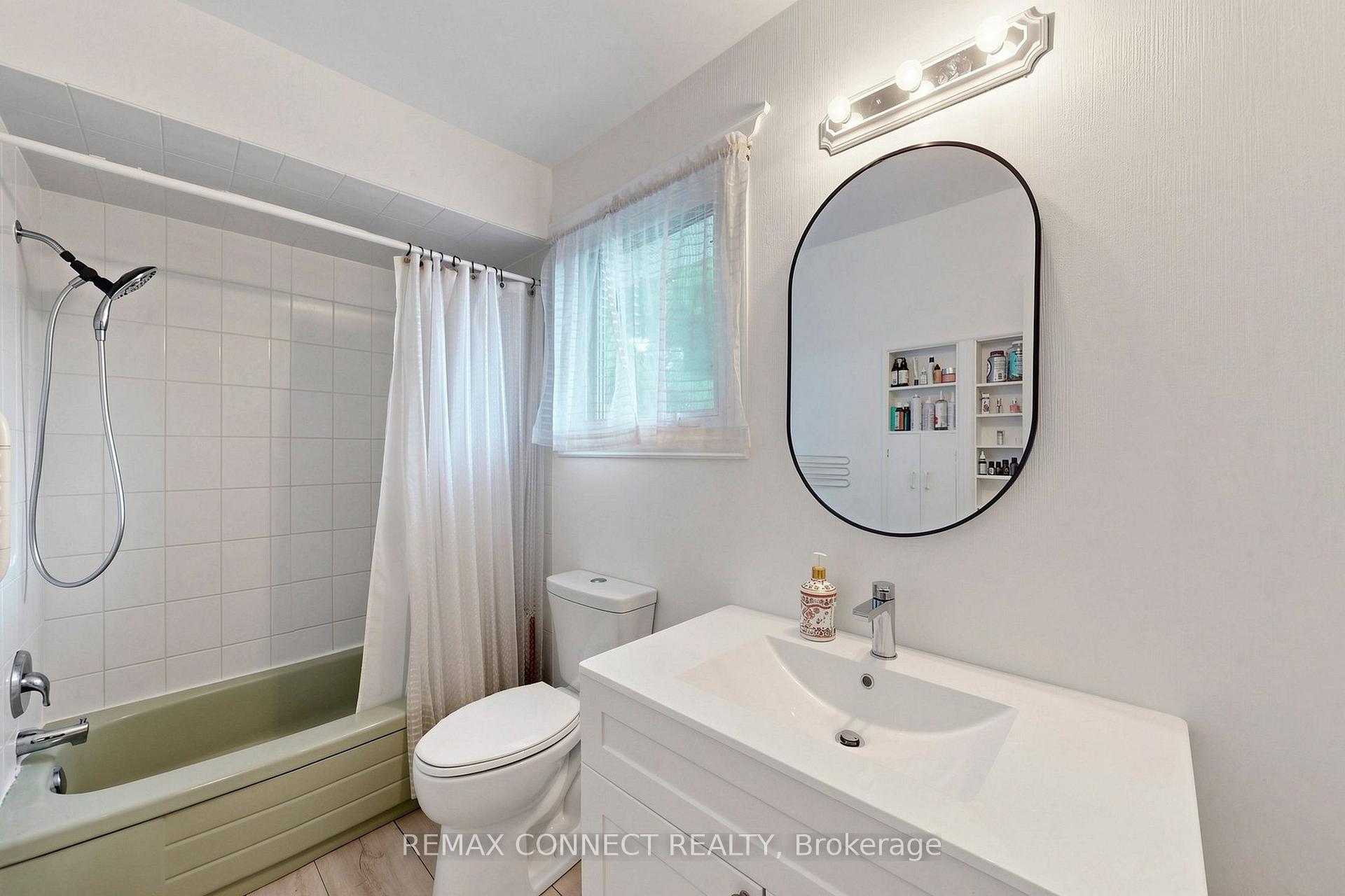 Photo 17 of 15 Satchell Boulevard, Scarborough, Centennial Scarborough — HOMEH