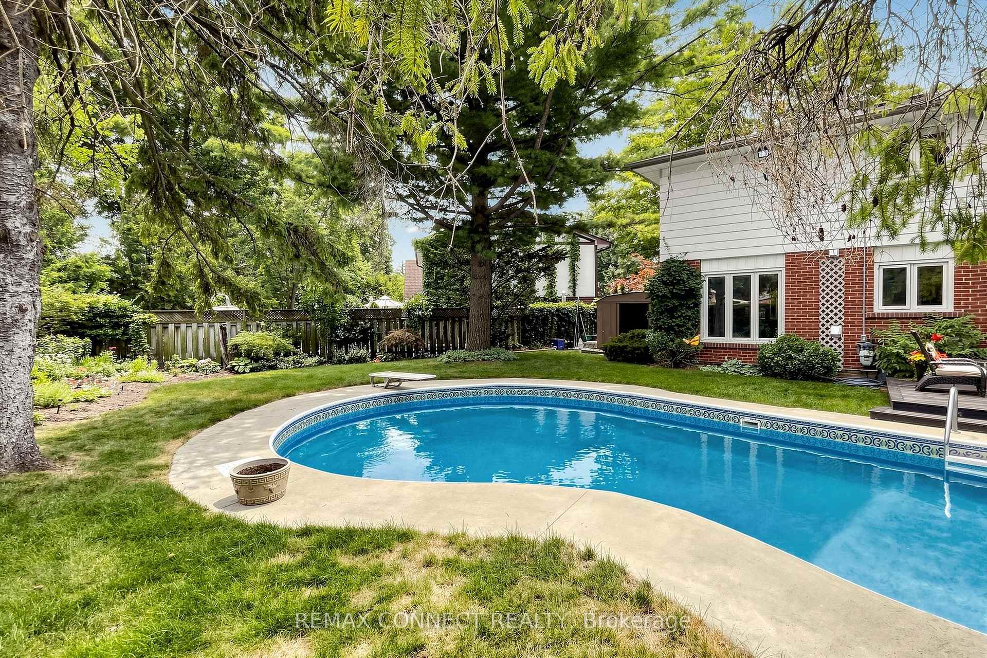 Photo 33 of 15 Satchell Boulevard, Scarborough, Centennial Scarborough — HOMEH