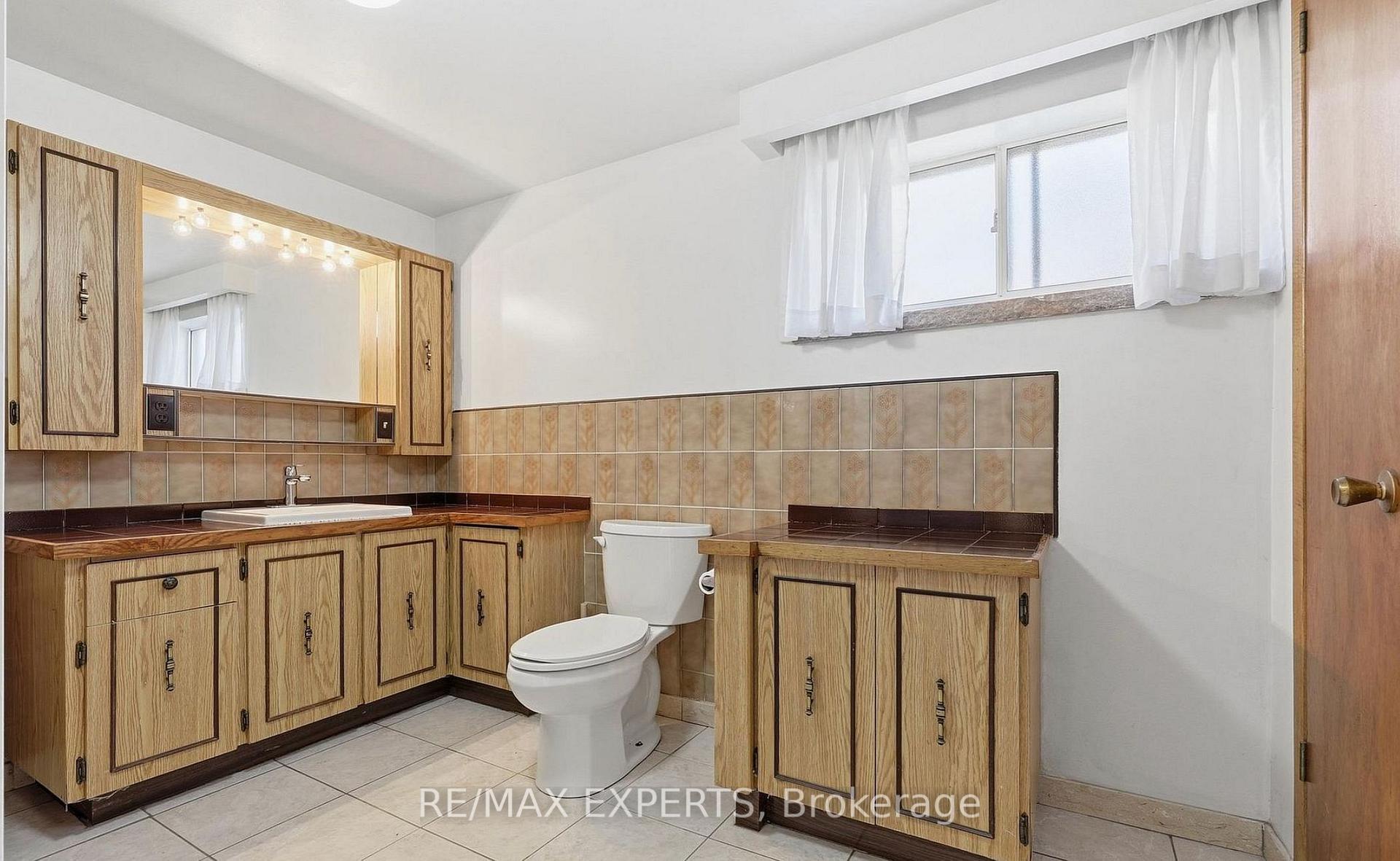 Photo 3 of Unit BSMT, 228 Andrew Park, Vaughan, West Woodbridge — HOMEH