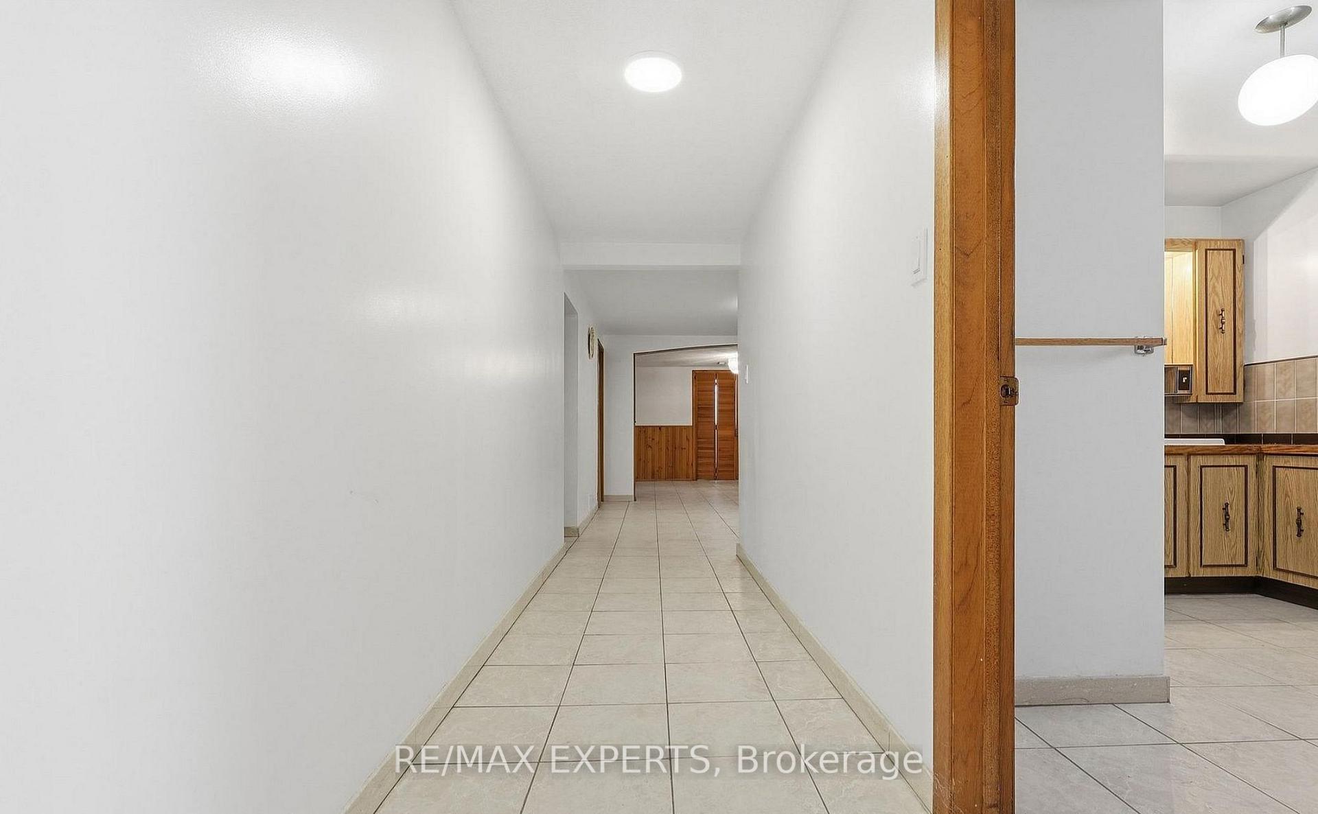 Photo 4 of Unit BSMT, 228 Andrew Park, Vaughan, West Woodbridge — HOMEH