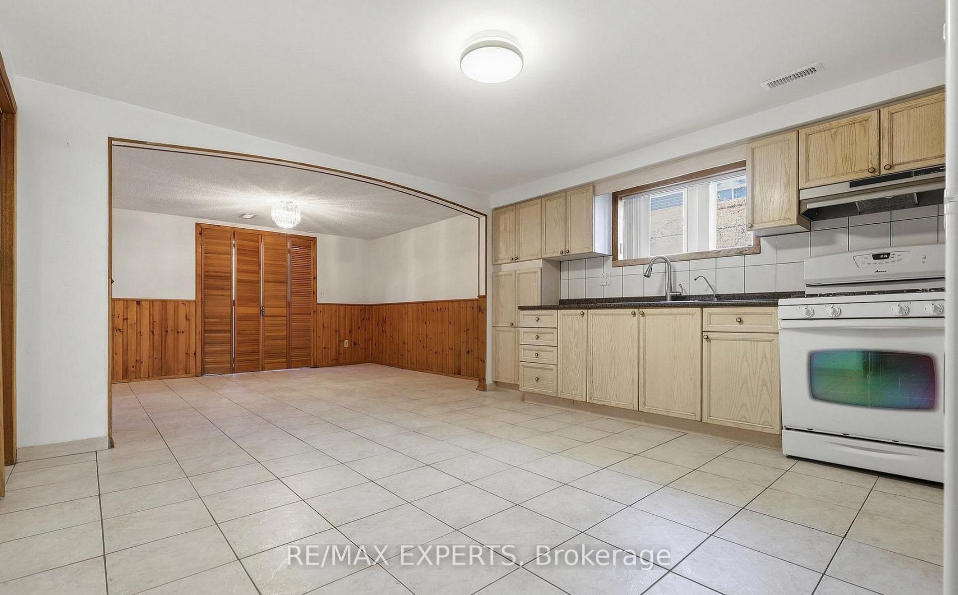 Photo 5 of Unit BSMT, 228 Andrew Park, Vaughan, West Woodbridge — HOMEH