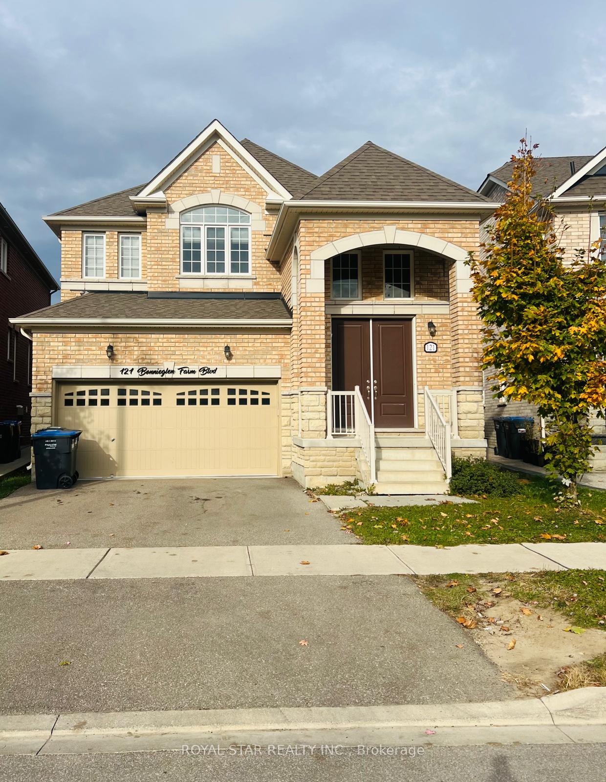 Photo of Unit Upper, 121 Bonnieglen Farm Boulevard