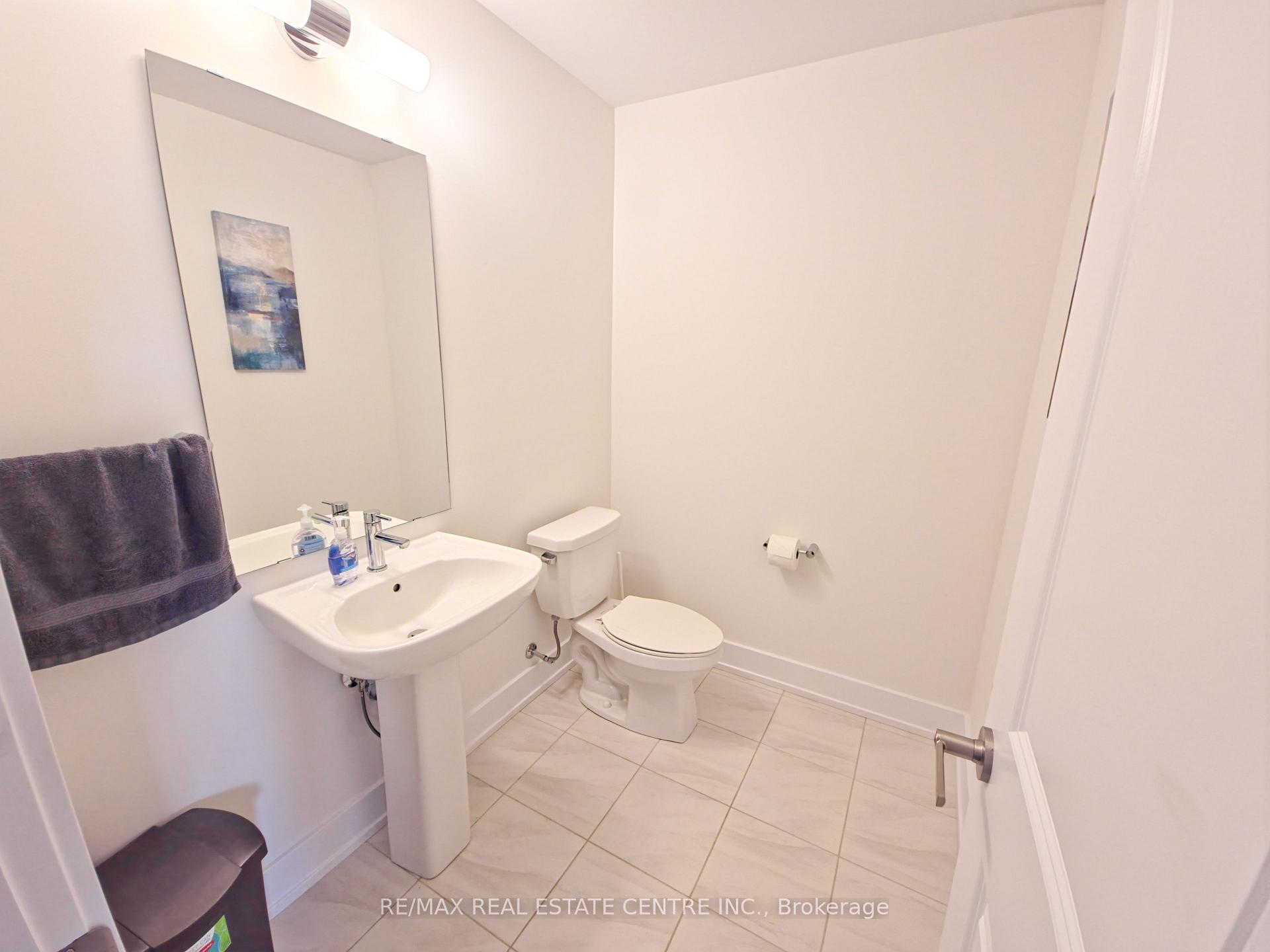 Photo 7 of Unit 66, 2273 Turnberry Drive, Burlington, Rose — HOMEH