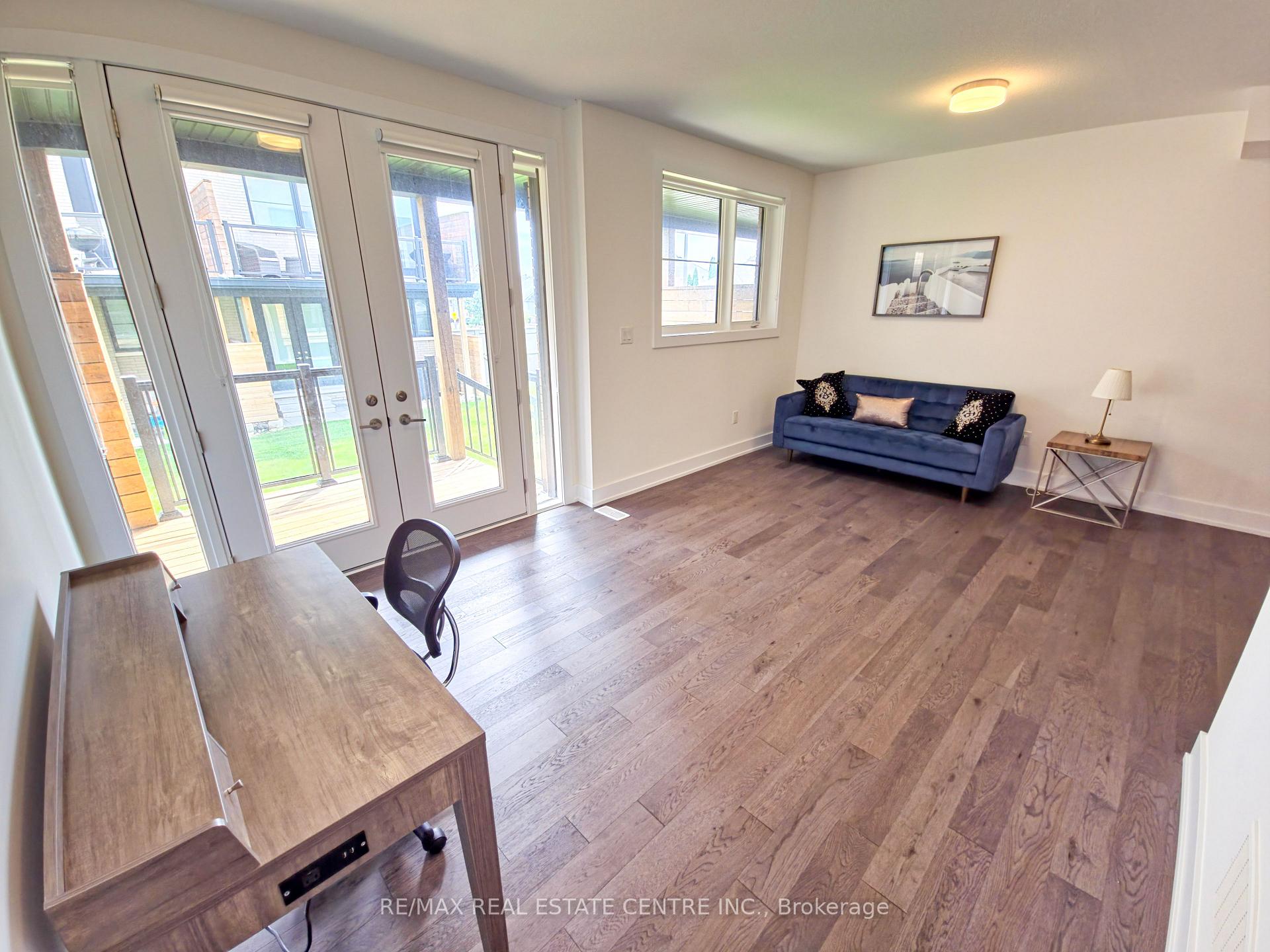 Photo 9 of Unit 66, 2273 Turnberry Drive, Burlington, Rose — HOMEH
