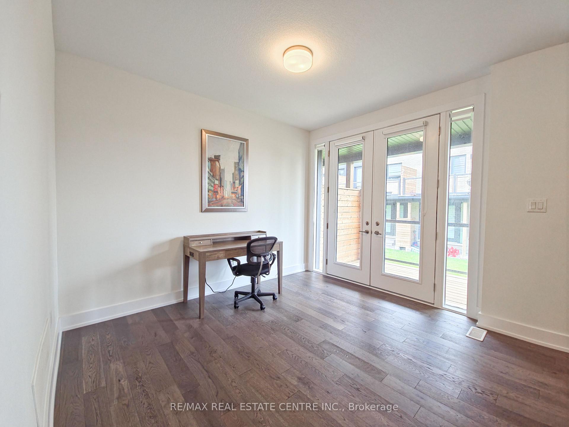 Photo 10 of Unit 66, 2273 Turnberry Drive, Burlington, Rose — HOMEH