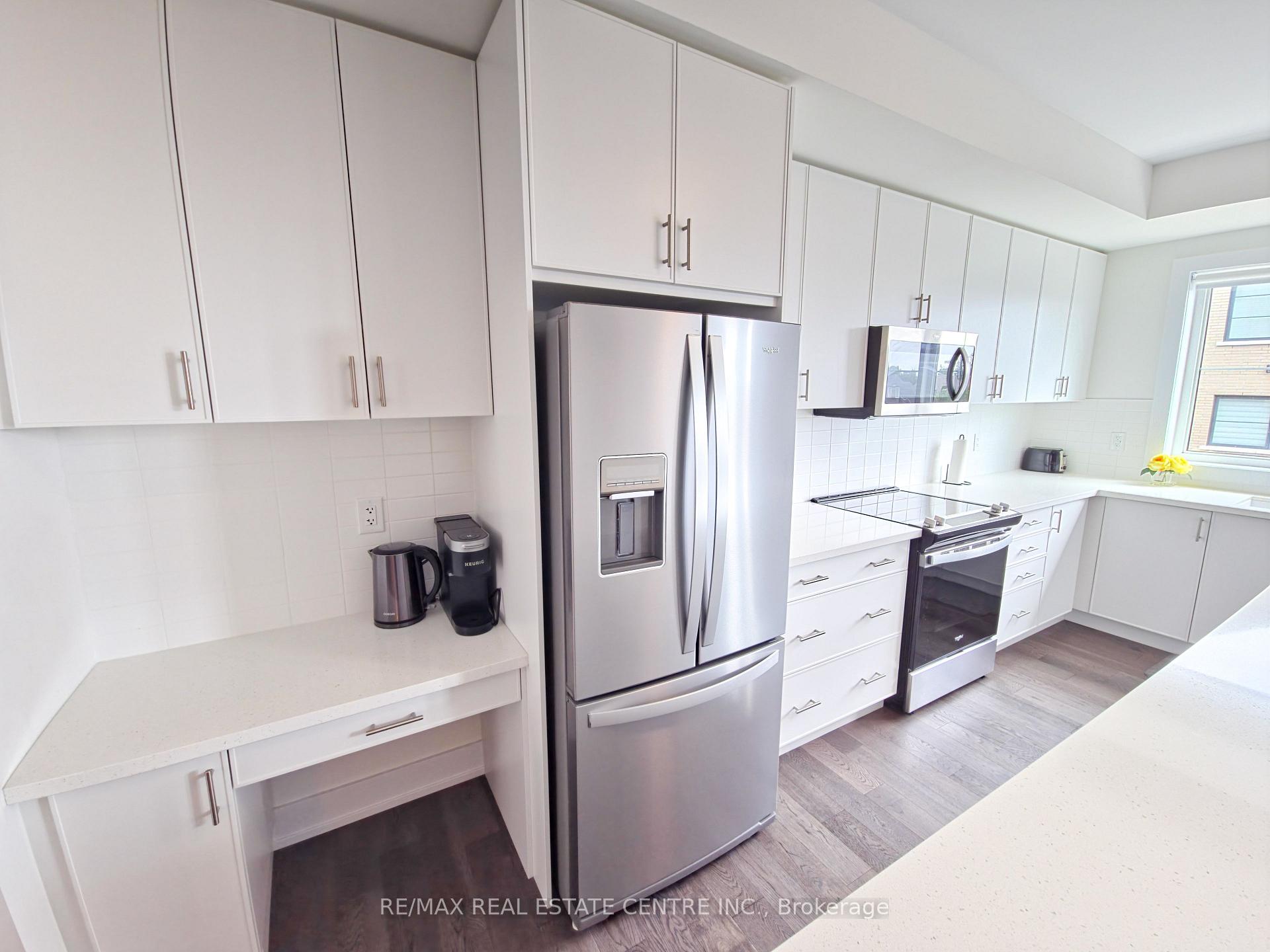 Photo 15 of Unit 66, 2273 Turnberry Drive, Burlington, Rose — HOMEH