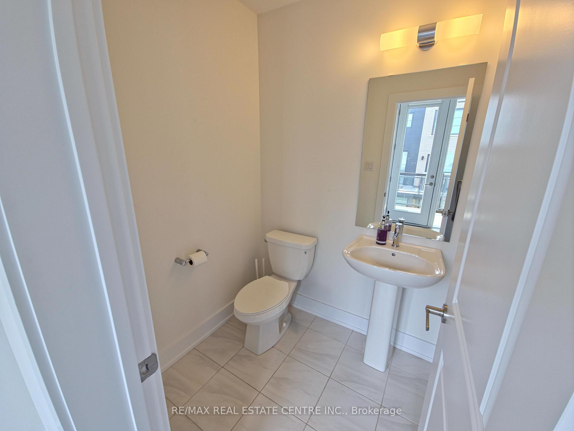 Photo 22 of Unit 66, 2273 Turnberry Drive, Burlington, Rose — HOMEH