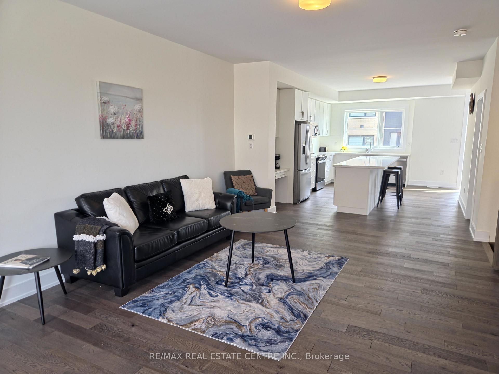 Photo 23 of Unit 66, 2273 Turnberry Drive, Burlington, Rose — HOMEH