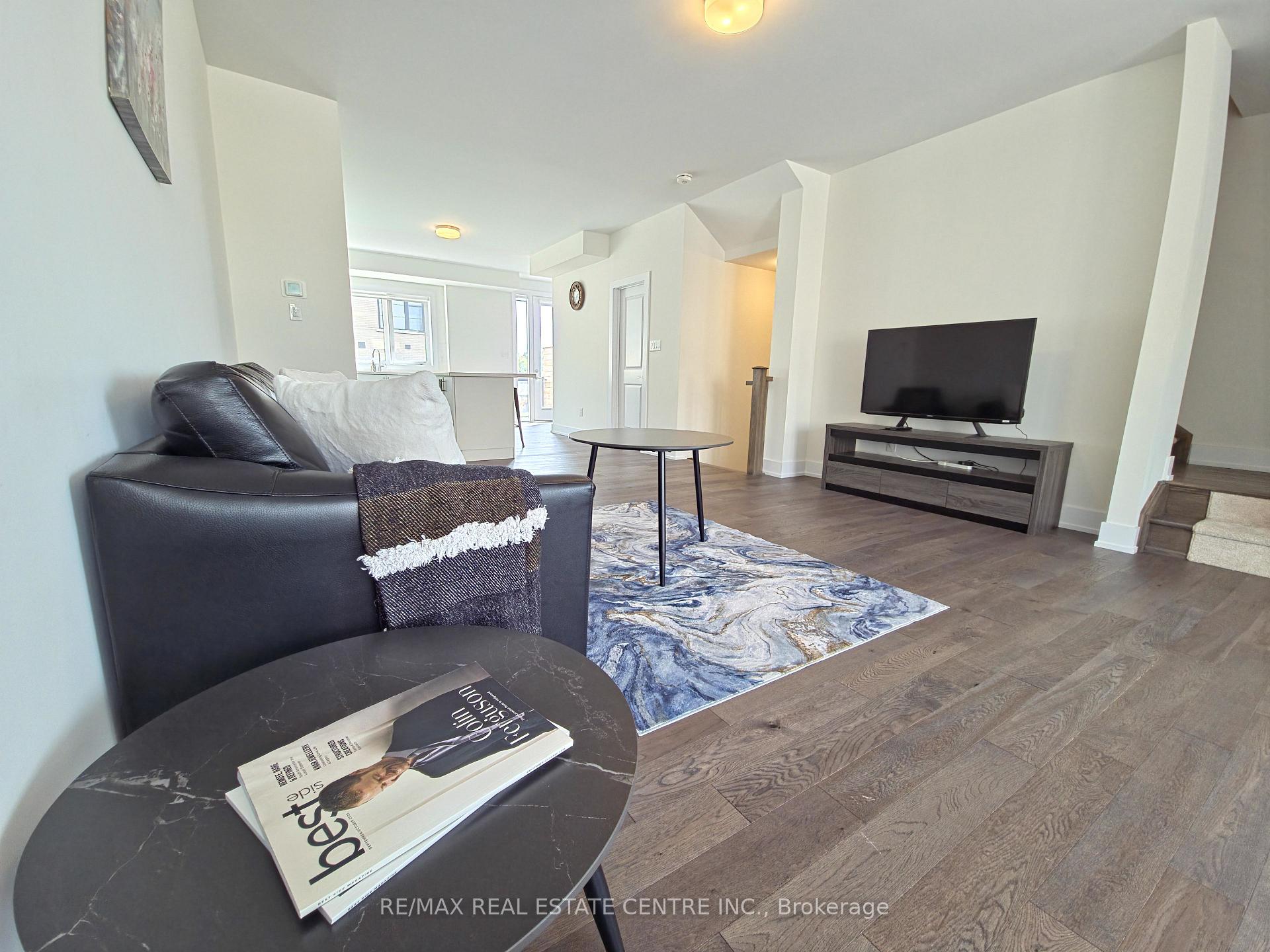 Photo 25 of Unit 66, 2273 Turnberry Drive, Burlington, Rose — HOMEH