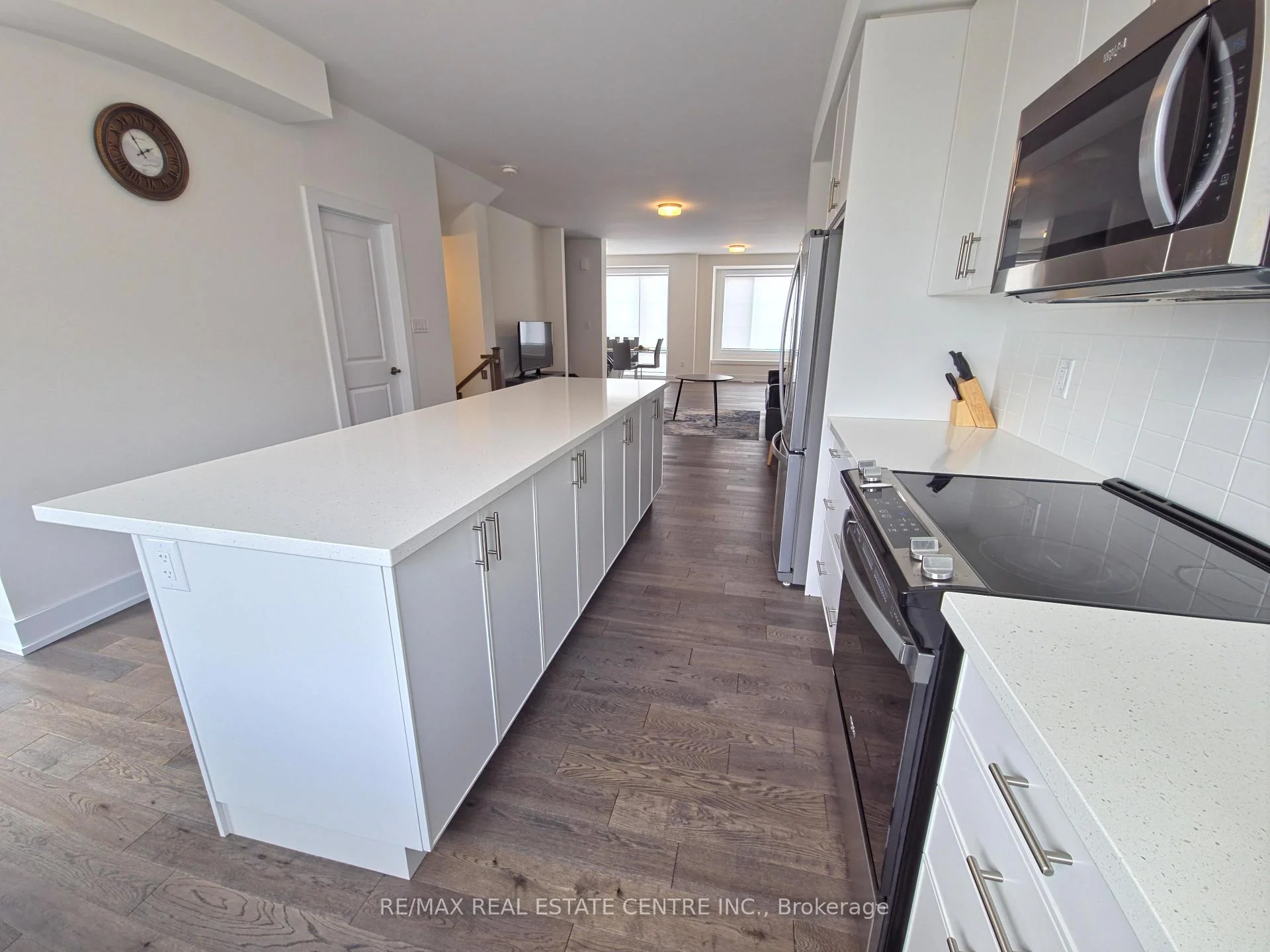 Photo 16 of Unit 66, 2273 Turnberry Drive, Burlington, Rose — HOMEH