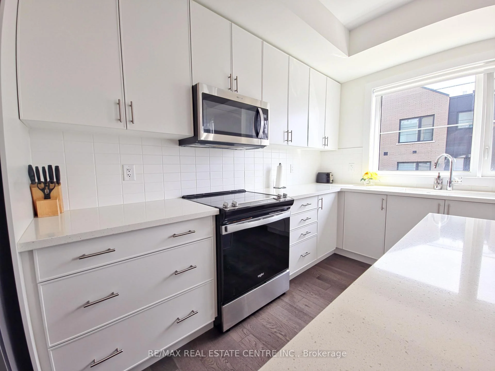 Photo 20 of Unit 66, 2273 Turnberry Drive, Burlington, Rose — HOMEH
