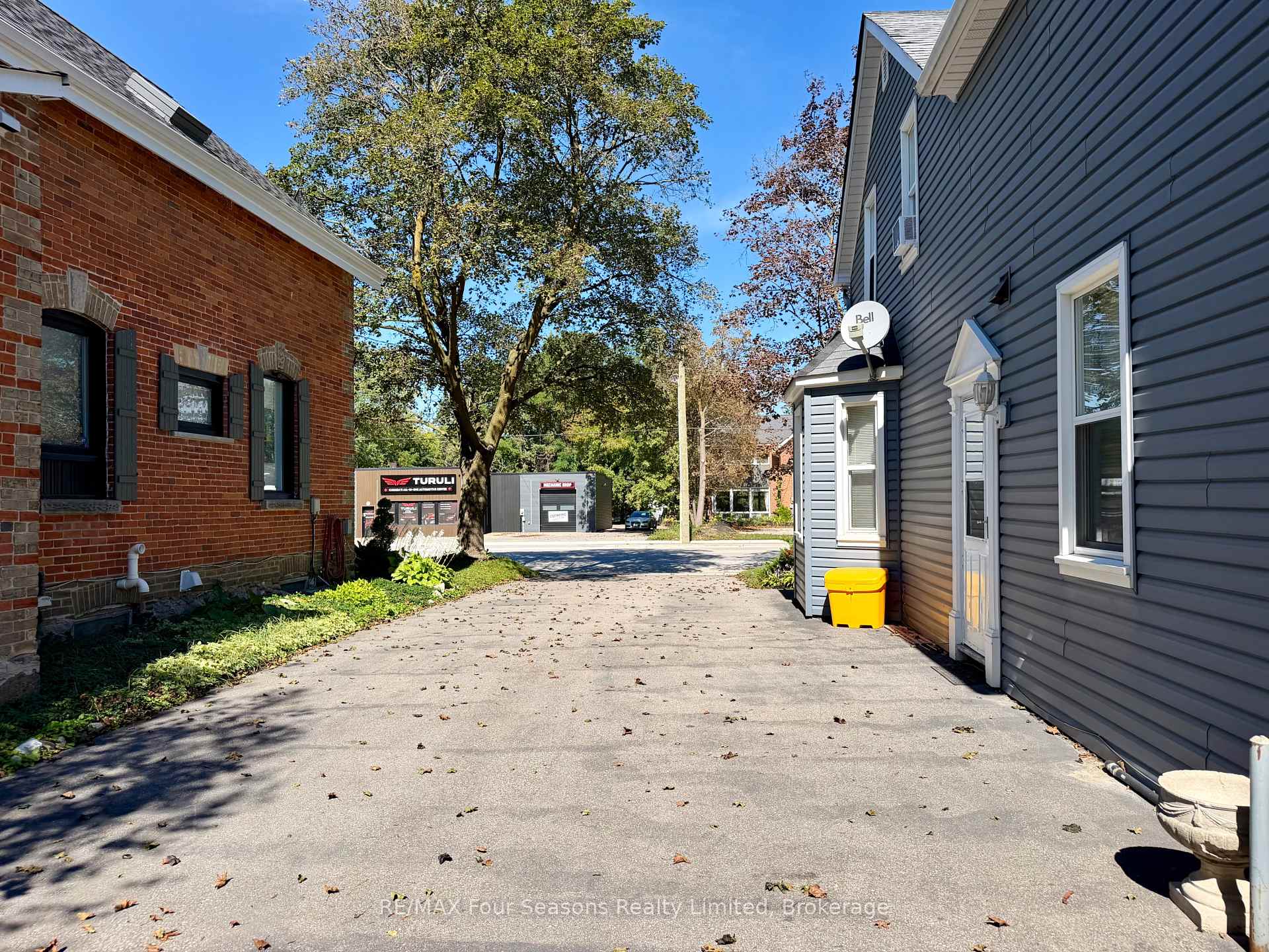 Photo 4 of Unit Main Level, 7343 26 Highway, Clearview, Stayner — HOMEH