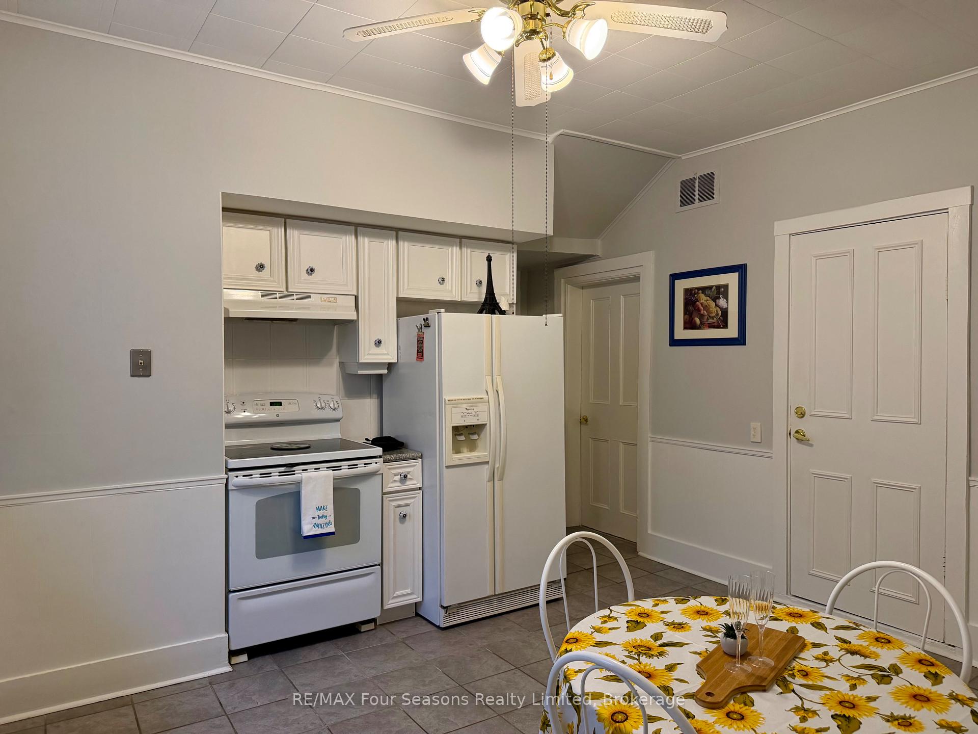 Photo 21 of Unit Main Level, 7343 26 Highway, Clearview, Stayner — HOMEH